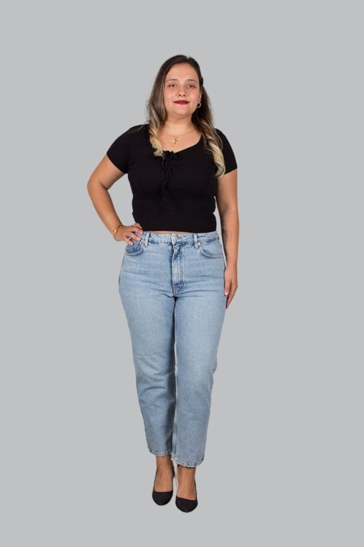 complete the look image