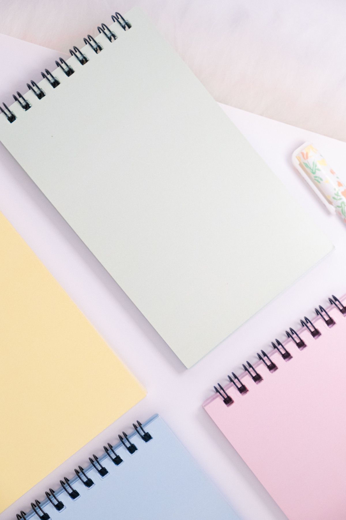 Dream Notes-Colorful 4-Piece Unlined Notebook Set - 9 X 15 Cm, 50 Sheets School Notepad 5