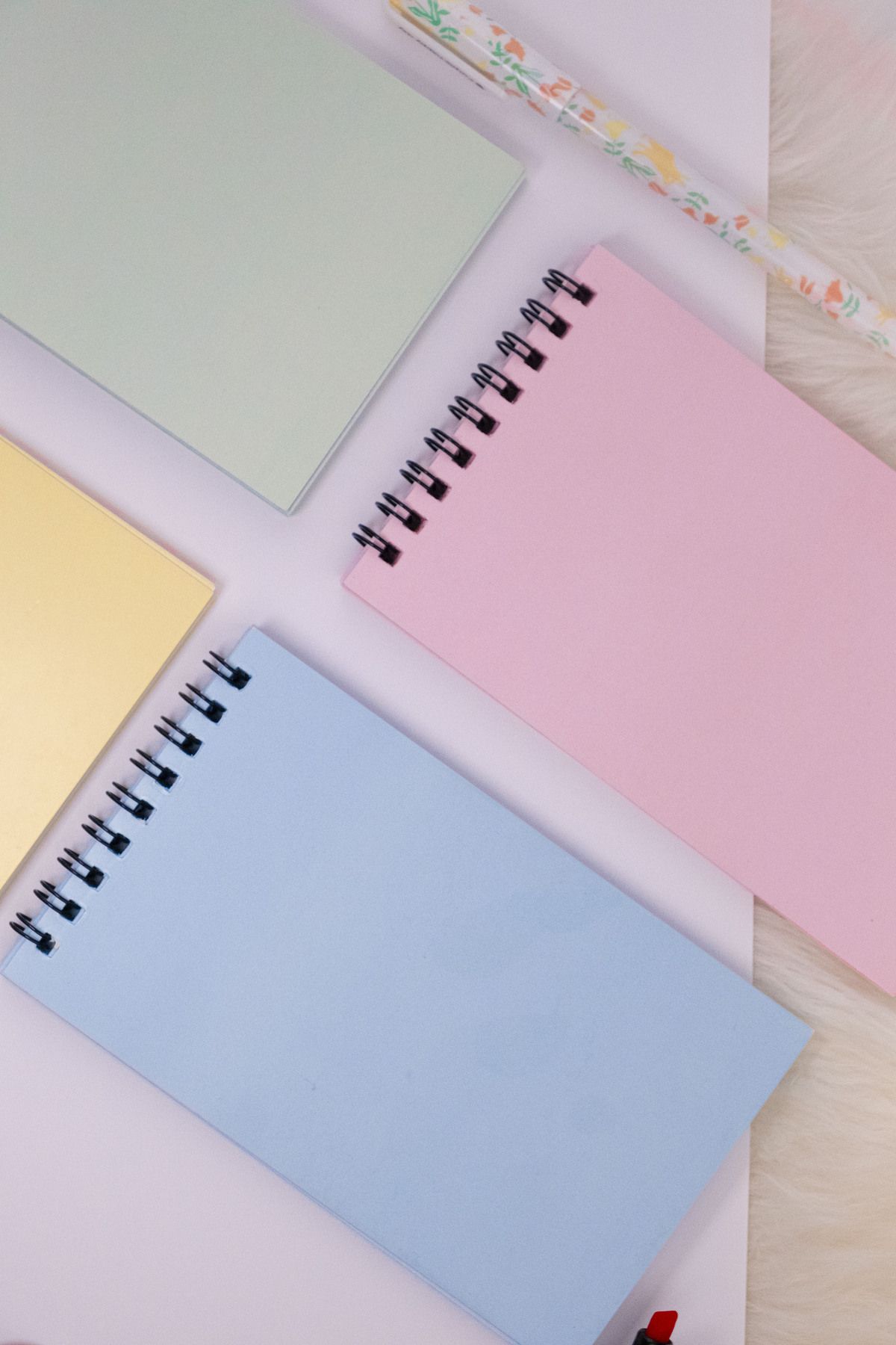 Dream Notes-Colorful 4-Piece Unlined Notebook Set - 9 X 15 Cm, 50 Sheets School Notepad 4