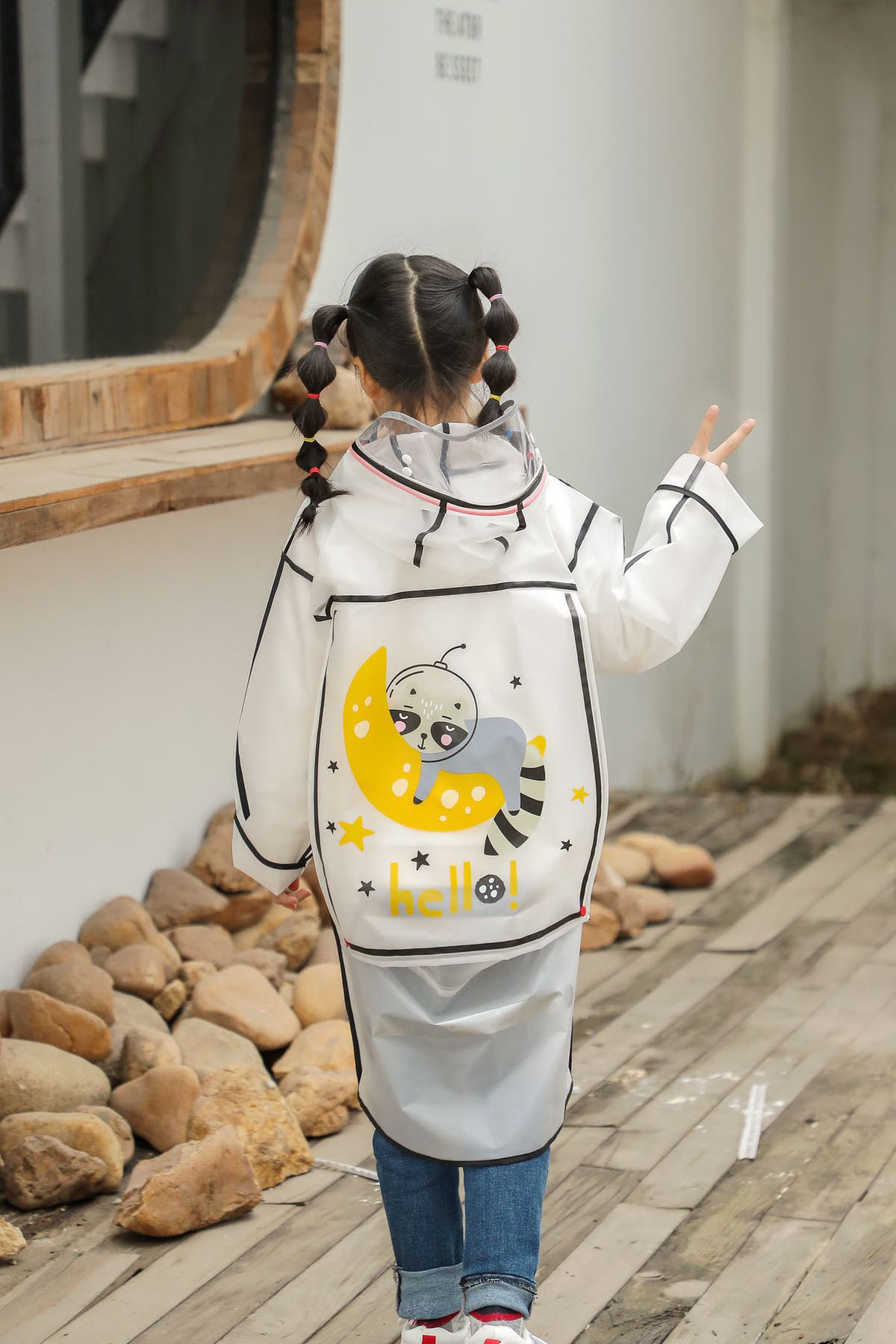 İMEXTECH Siyah EVA Kumaş Kapüşonlu Desenli Cepsiz Çıtçıtlı Çocuk Yağmurluğu Çanta Koruyuculu Çocuk Yağmurluk fotoğrafı 3 (önizleme)