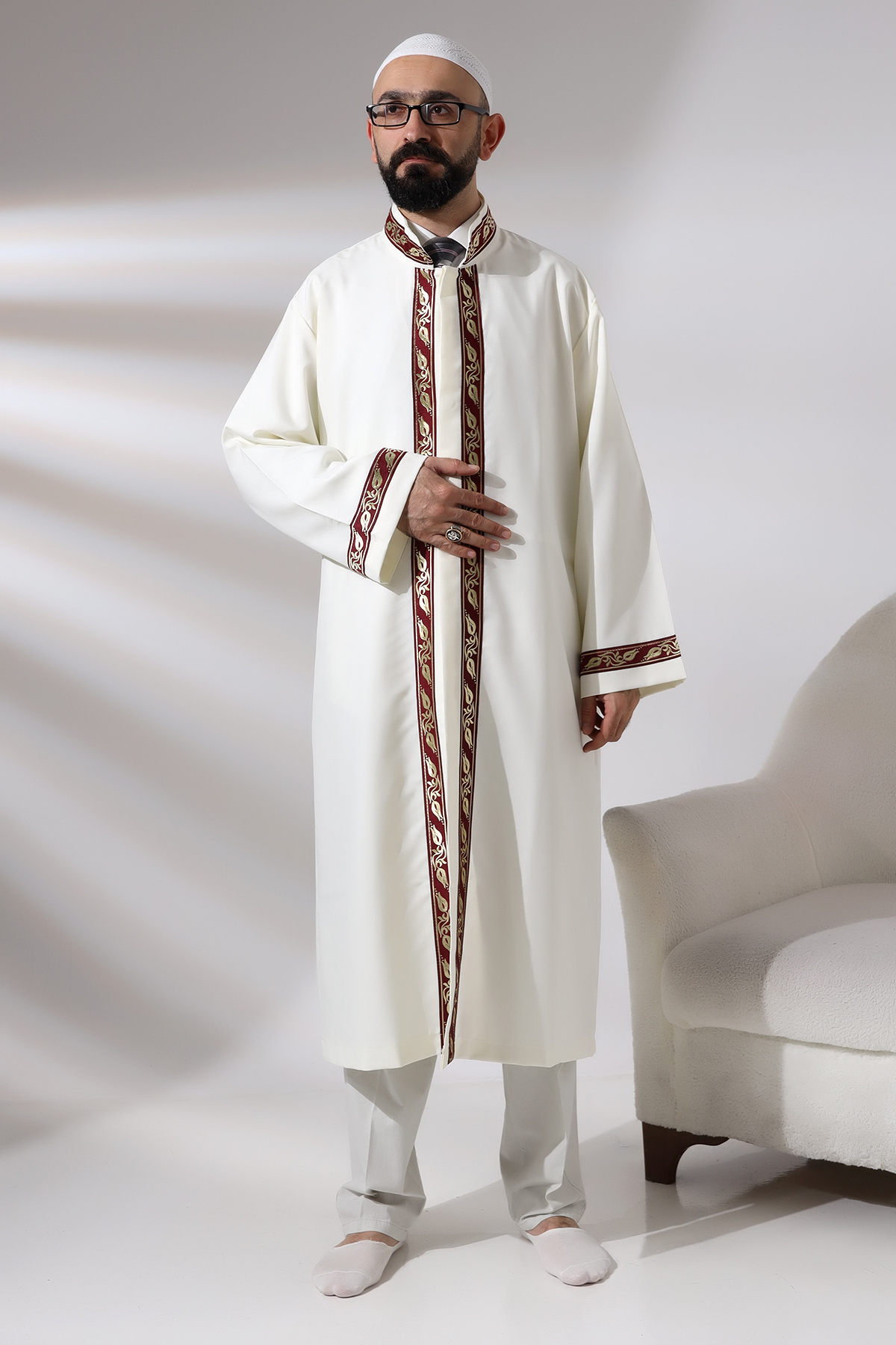 Cream Men's Prayer Dress Burgundy Pattern Embroidered Judge Collar Imam Robe