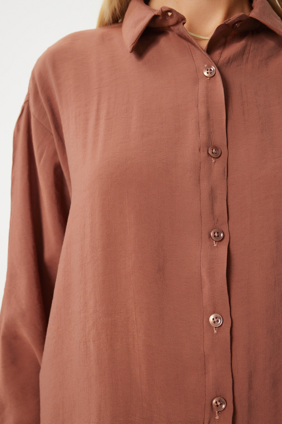 Happiness İstanbul-Leinen Ayrobin Oversize Hemd - Braun, Lang, TO00141 4