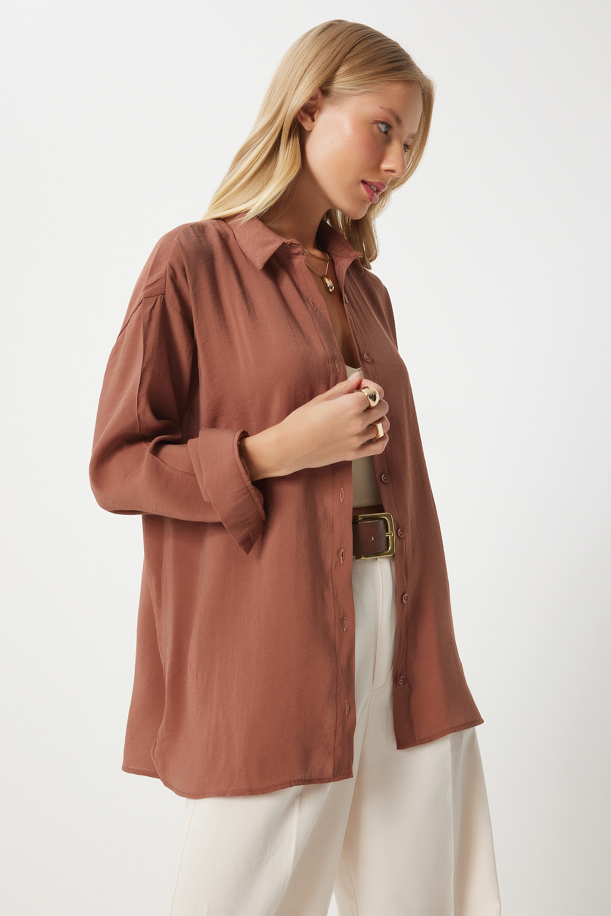 Happiness İstanbul-Leinen Ayrobin Oversize Hemd - Braun, Lang, TO00141 2