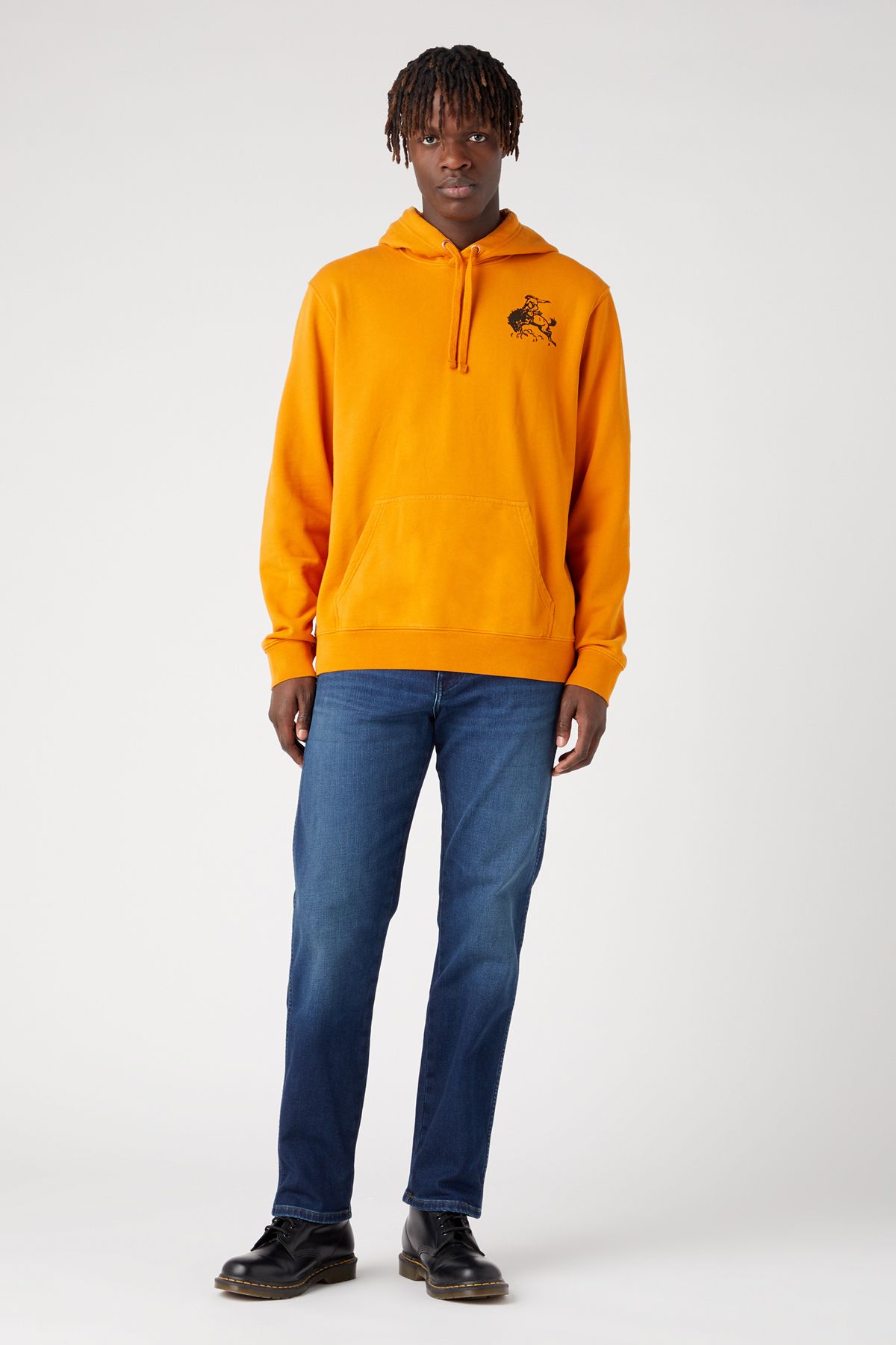 complete the look image