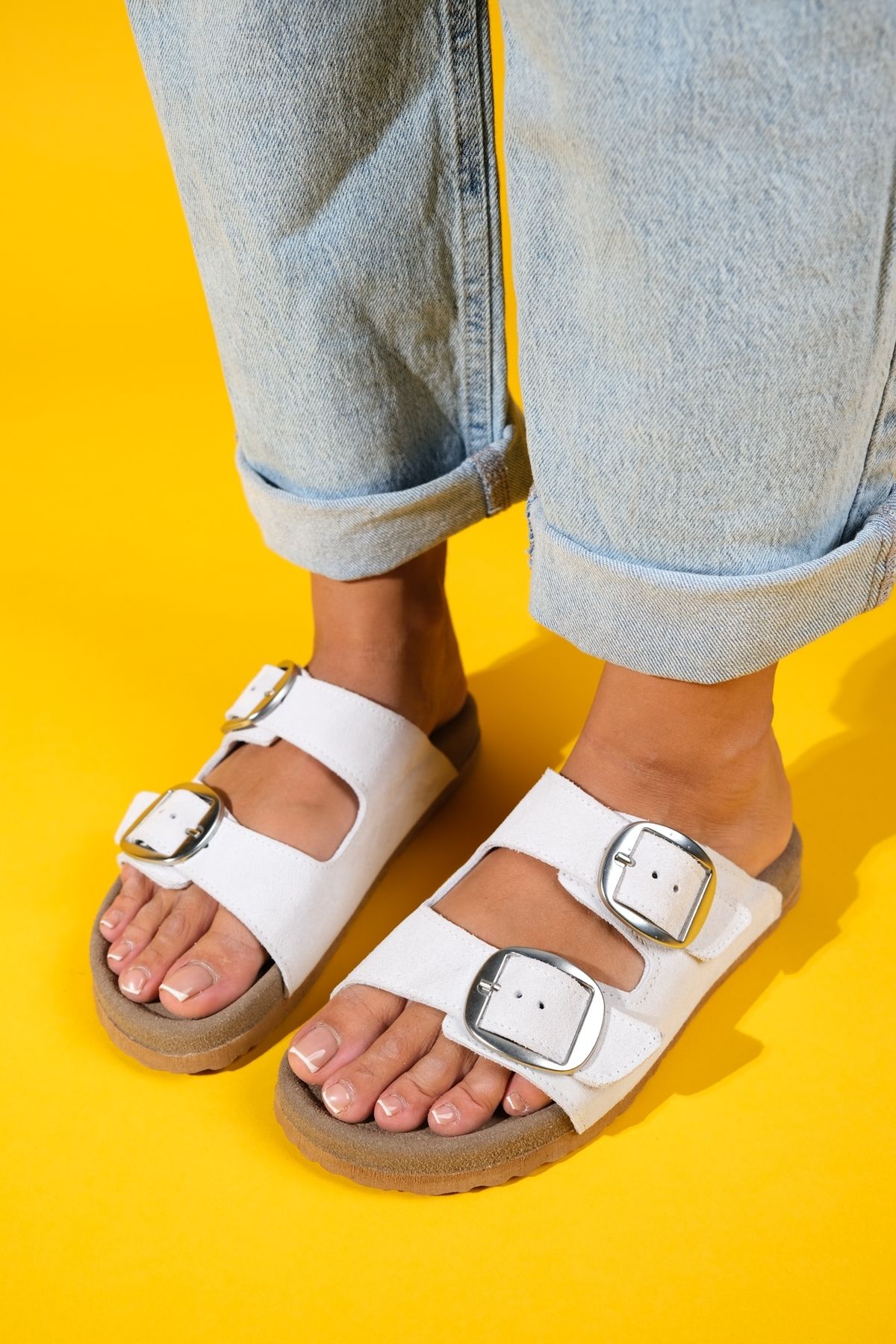 دمپایی زنانه دو بند چرم طبیعی جیر سفید OVESTA luvishoes