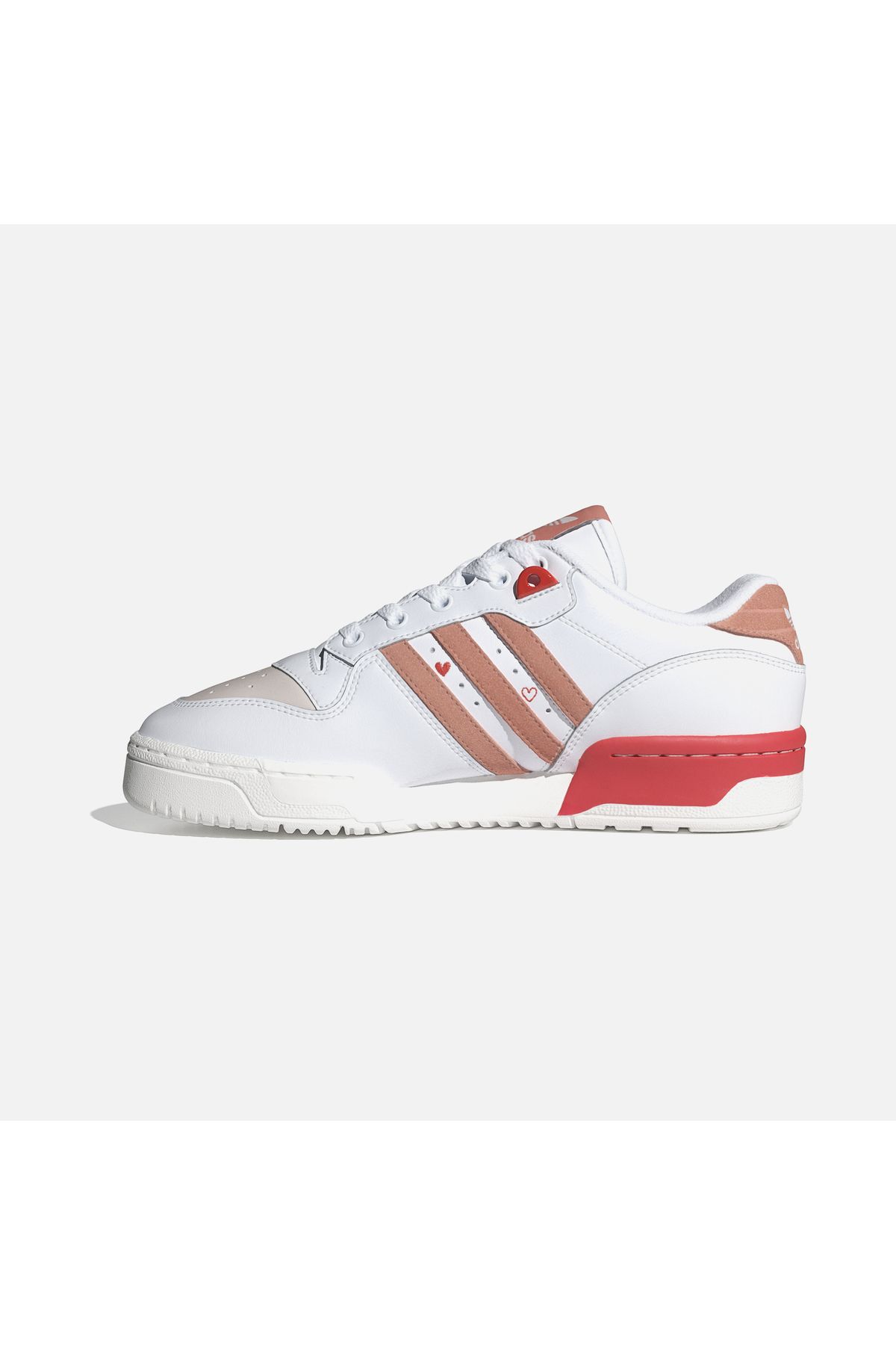 اسنیکر سفید زنانه کفش ورزشی با لباس پایین adidas