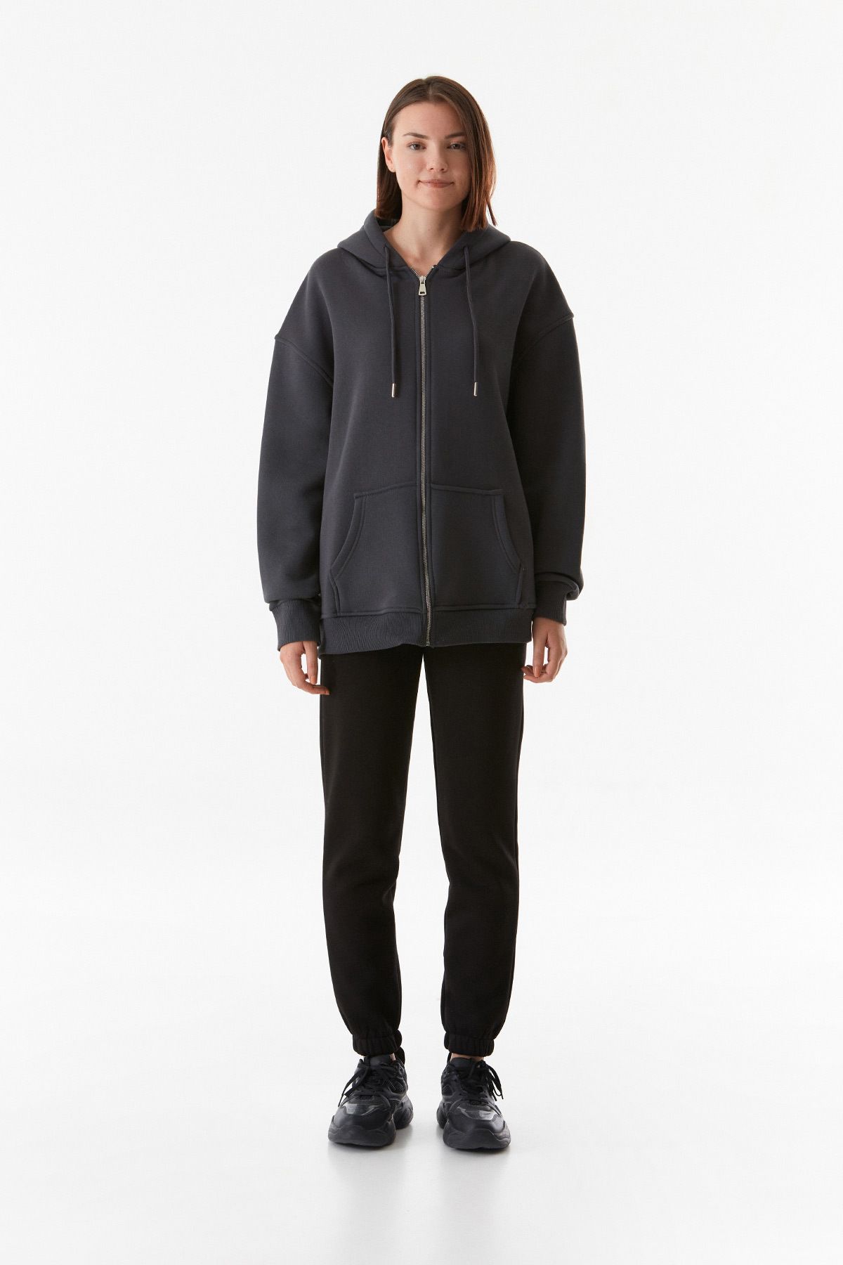 Fulla Moda-Jogger Sweatpants with Pockets and Elastic Waist 2