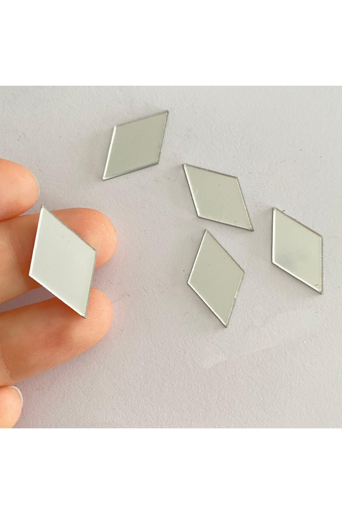 Proton 2.5Cm Baklava Dilimi Gümüş Renk Pleksi Yapışkanlı Mozaik Ayna 50 Adet