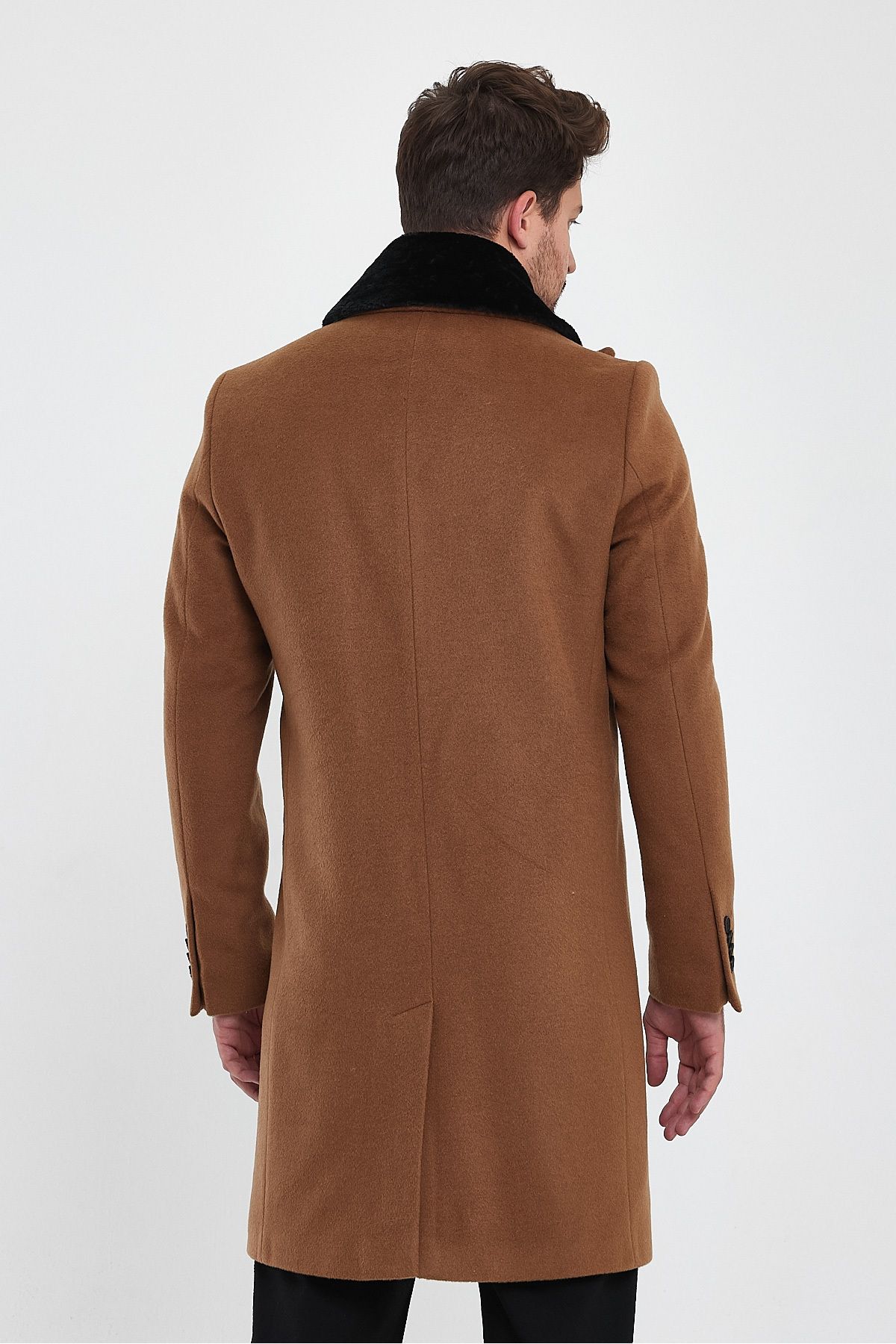Plus Ninety-Above Knee Length Men's Coat with Detachable Collar and Fur and Wool Blend Buttons 3