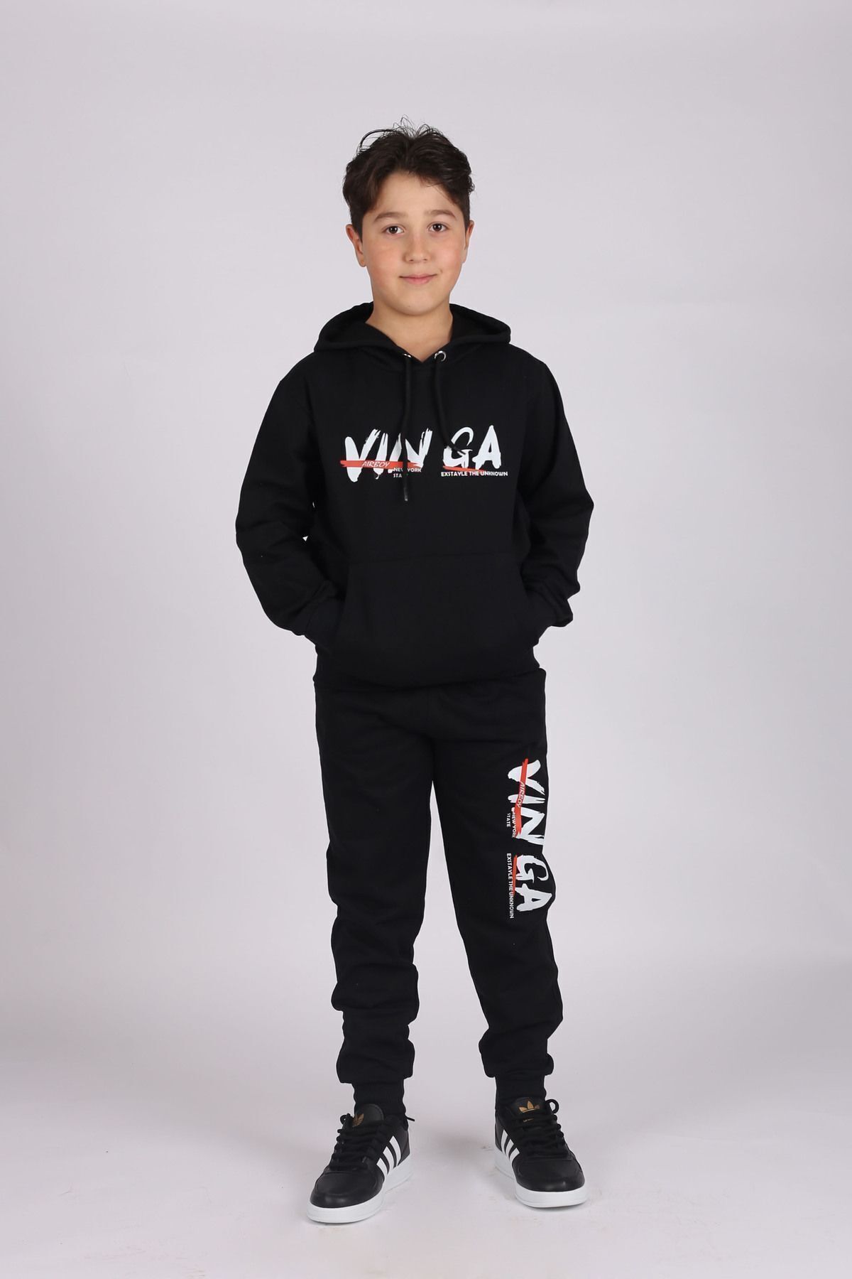 Buseyiz Vin GA letter detailed hooded and kangaroo pockets boys tracksuit