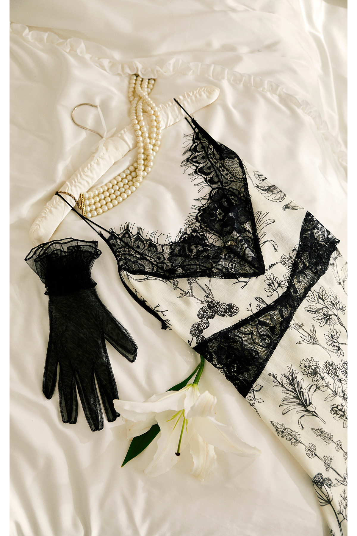 Pilea Eloise Keten Dantel Gecelik