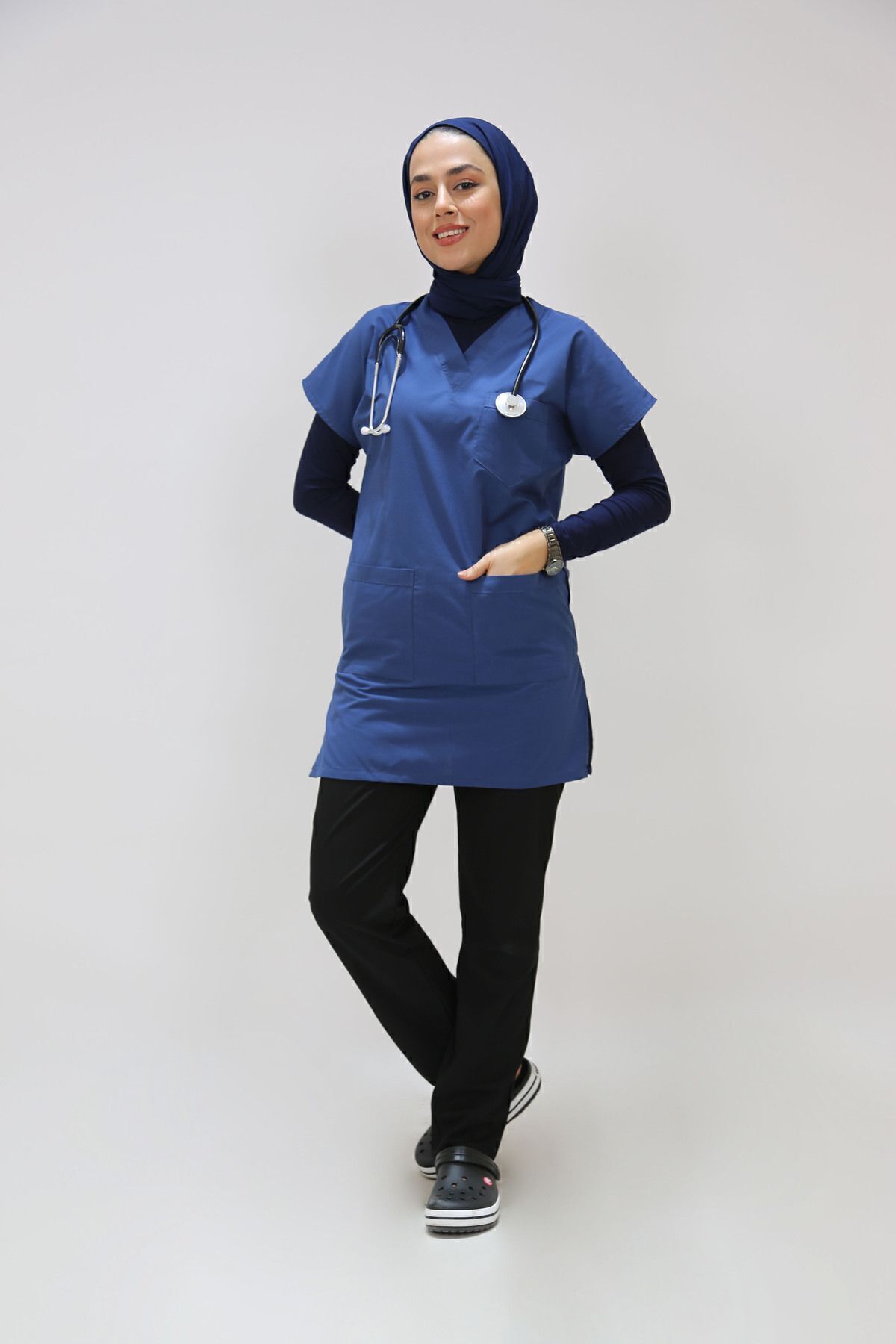 Limitless-Uniforma de asistentă hijab tunică oversize top Indigo albastru fund negru combinat 3