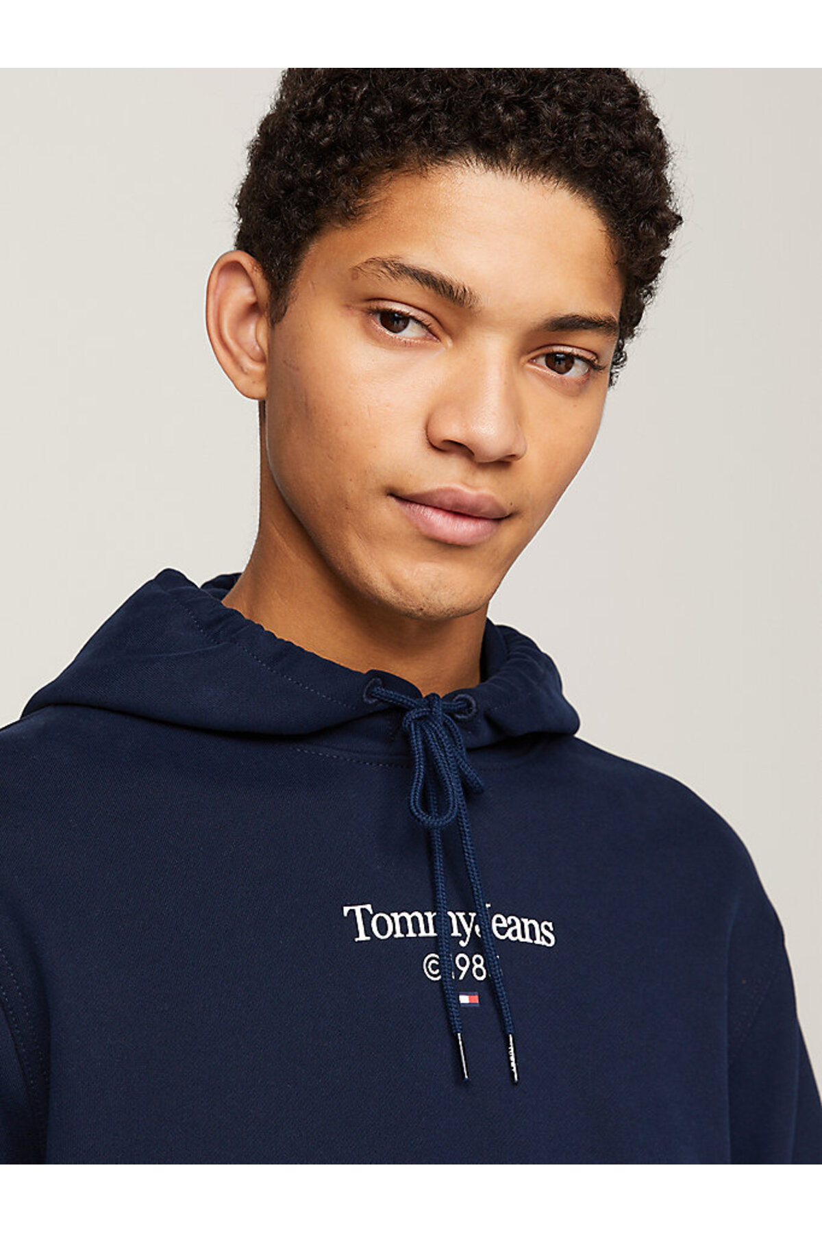 Tommy Hilfiger  Tommy Jeans Erkek Regular Fit Entry Graphıc Sweatshırt - Görsel 3
