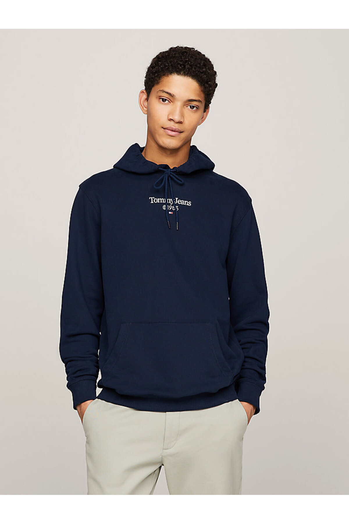 Tommy Hilfiger  Tommy Jeans Erkek Regular Fit Entry Graphıc Sweatshırt