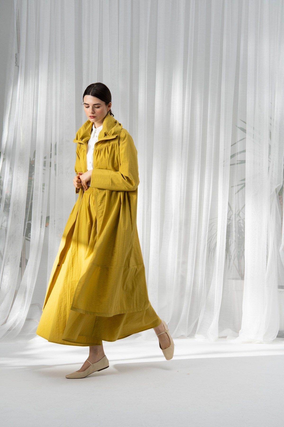 QANU-Yellow Loose Fit - Gathered Raincoat 1