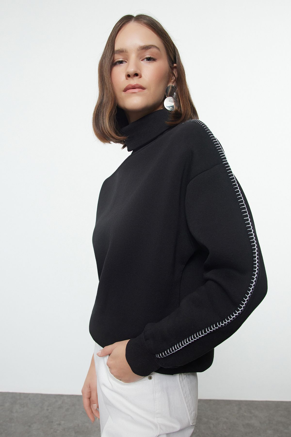 Trendyol Collection Czarna Dzianinowa Bluza - Stójka, Szeroki Krój, Ścieg Pasterski Kobieta - XS