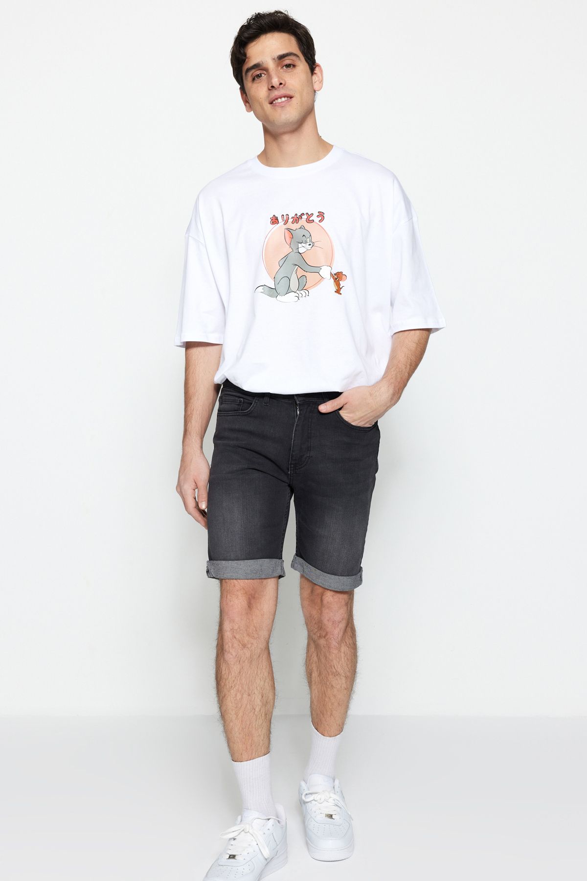 complete the look image