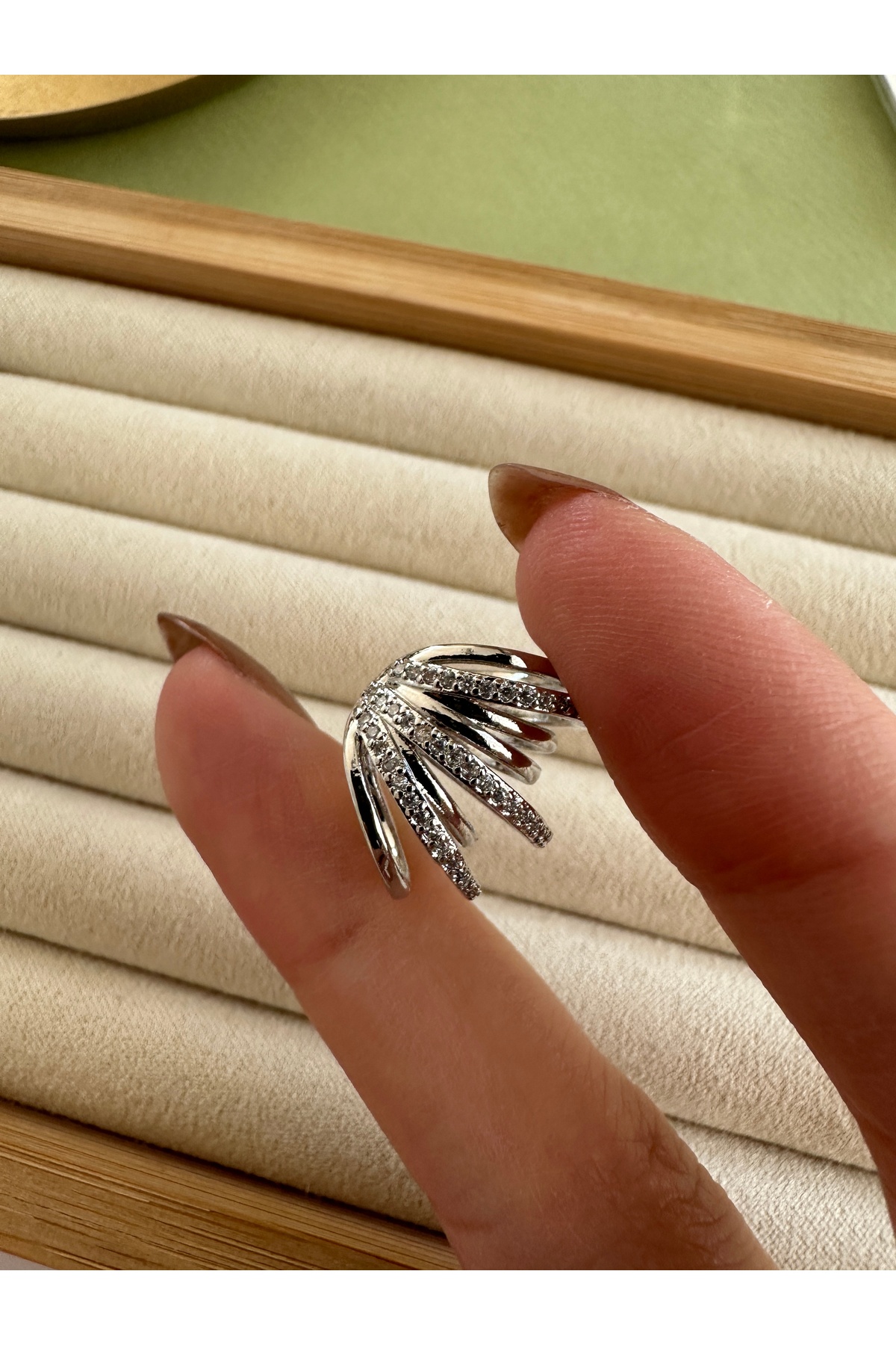 Gümüş Renkli Çok Sıralı Taşlı Kıkırdak Küpe Earcuff 3