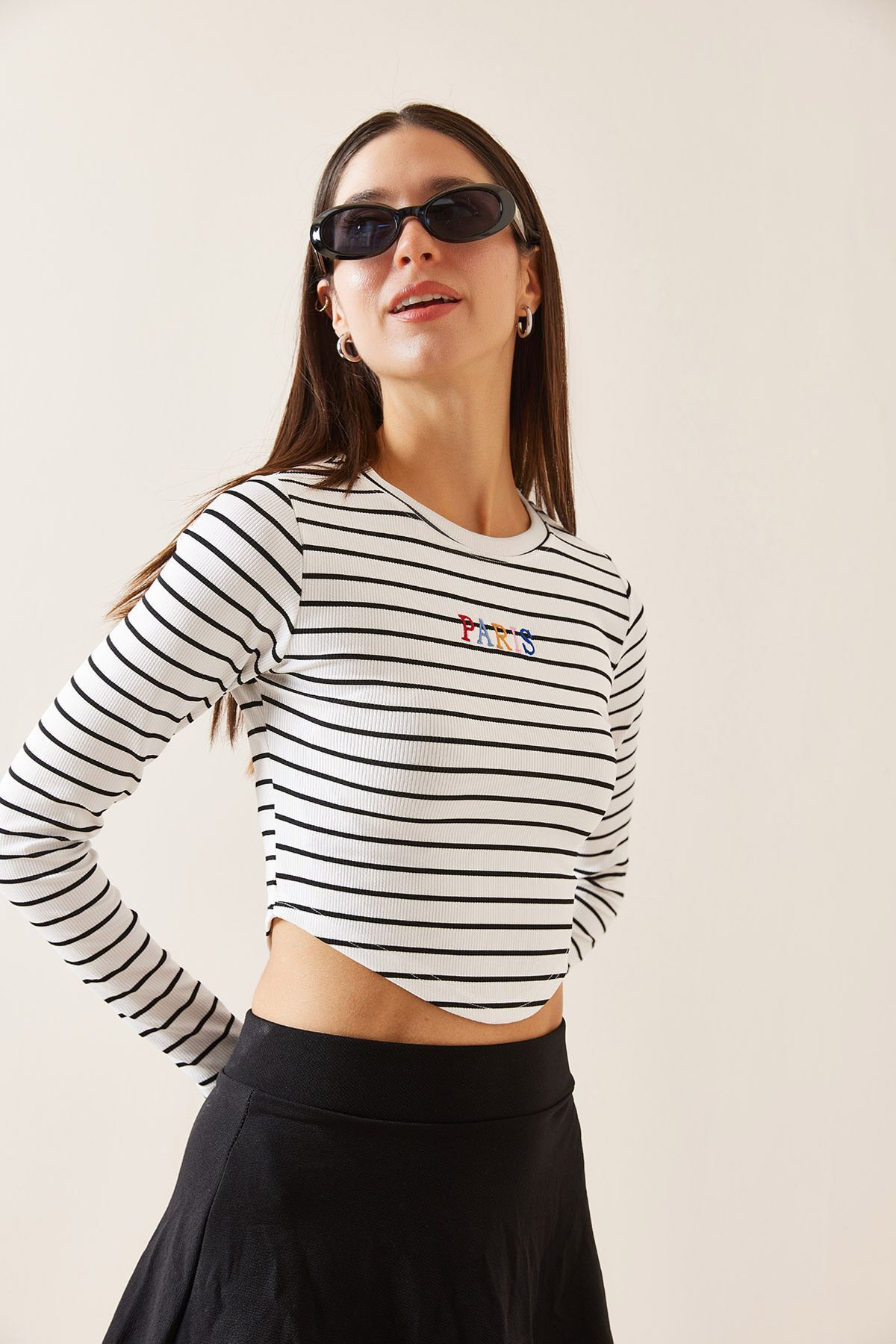 XHAN-White Crew Neck Striped Crop Blouse 5Yxk2-48930-01 3