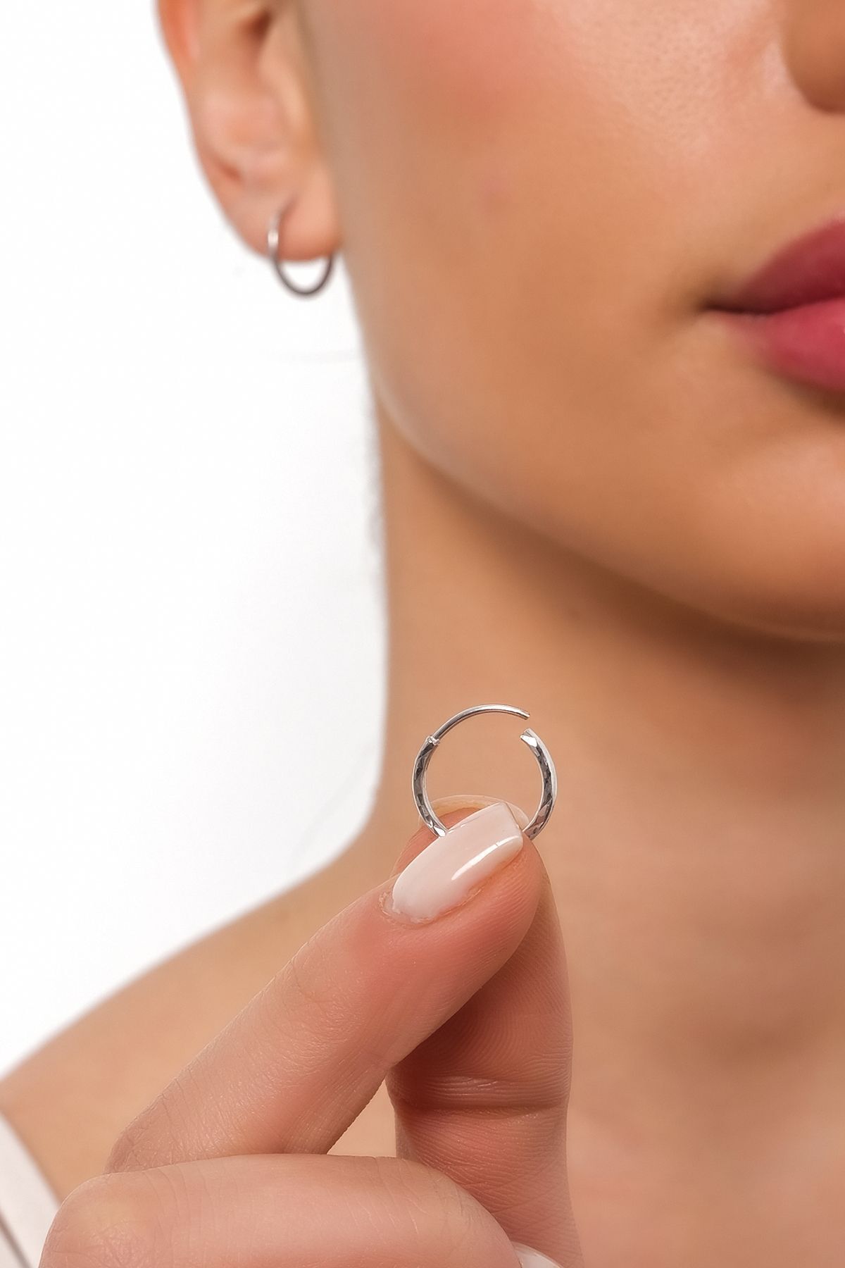 14 Ayar Beyaz Altın Kalemli Halka Küpe TEKLİ 1,3 cm 3