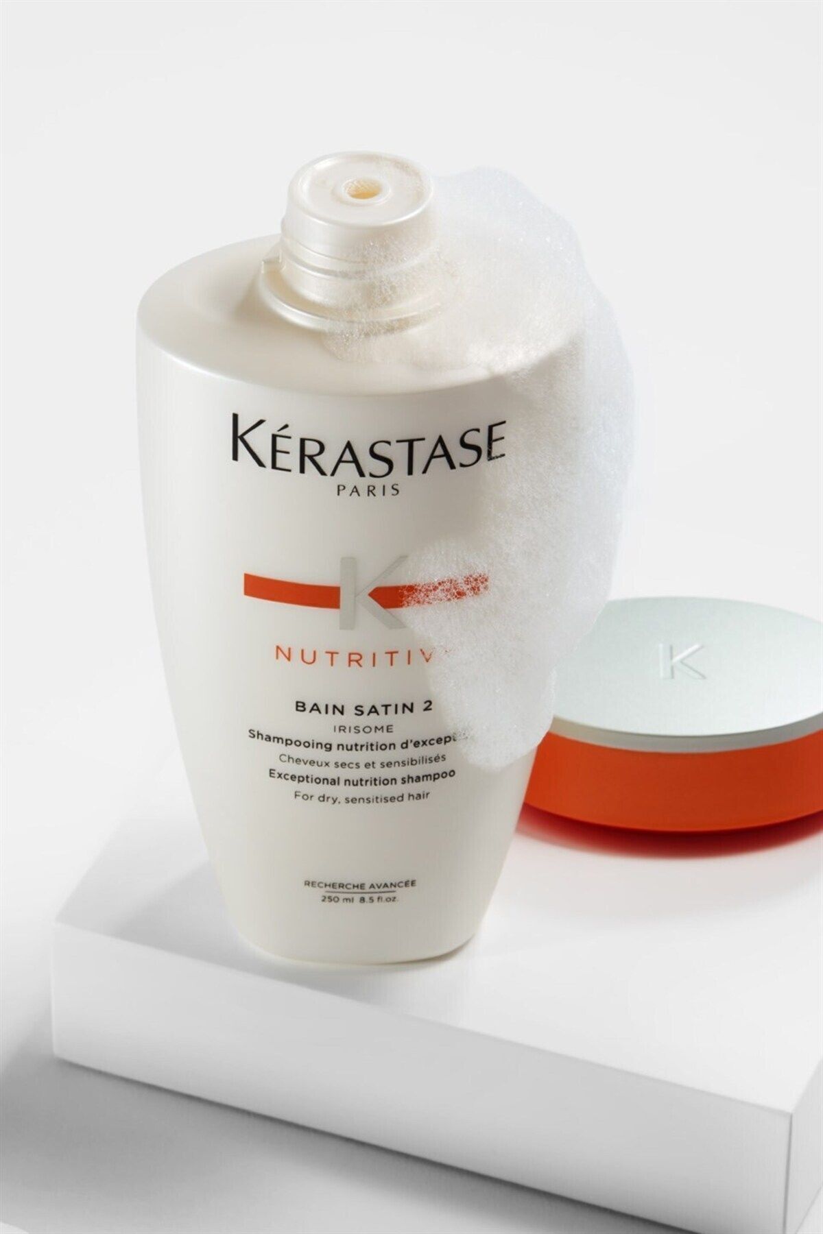 Kerastase محصول تغذیه‌ای برای موهای خشک و نرم