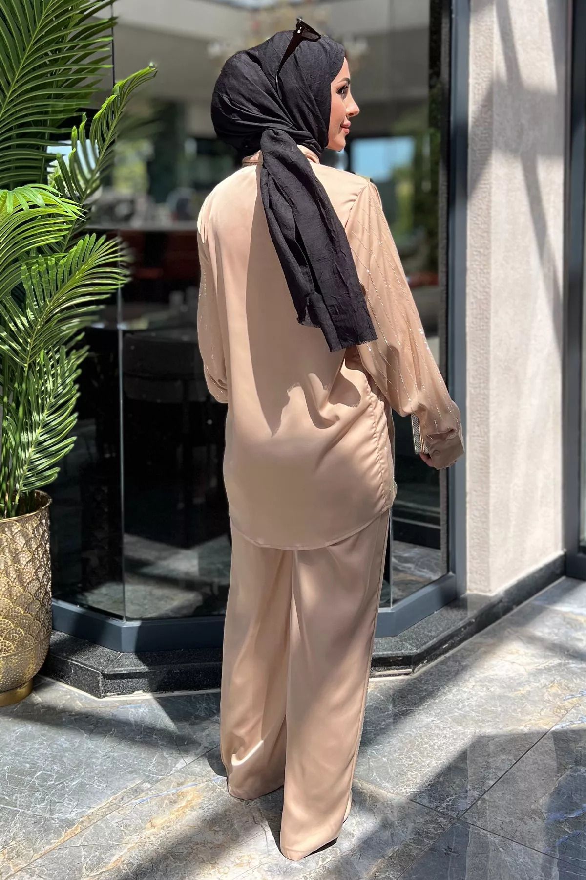 julude-Μπεζ σατέν παντελόνι Hijab και πουκάμισο σετ δύο τεμαχίων - Διπλή τσέπη και πέτρινη λεπτομέρεια 4