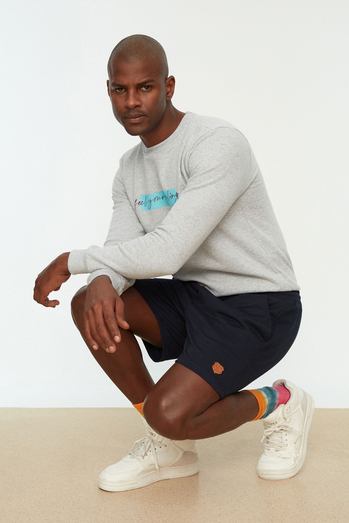 Trendyol Collection-Marineblaue kurze PU-Shorts – normale Passform, Gummibund, Schnürung TMNSS22SR0403 7