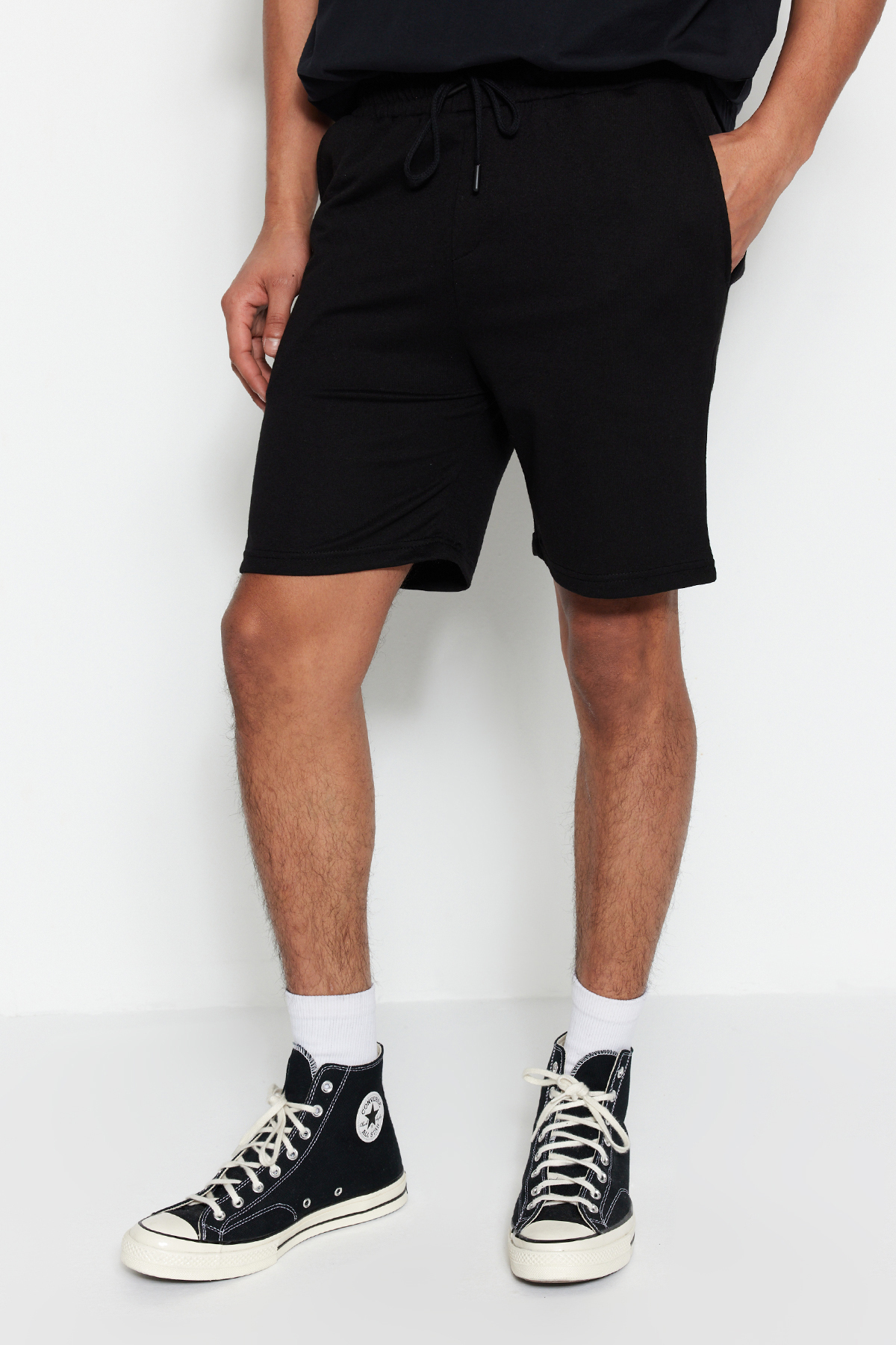 Trendyolmilla  2'li Paket Siyah Regular/Normal Kesim Şort & Bermuda TMNSS21SR0095 - Görsel 7