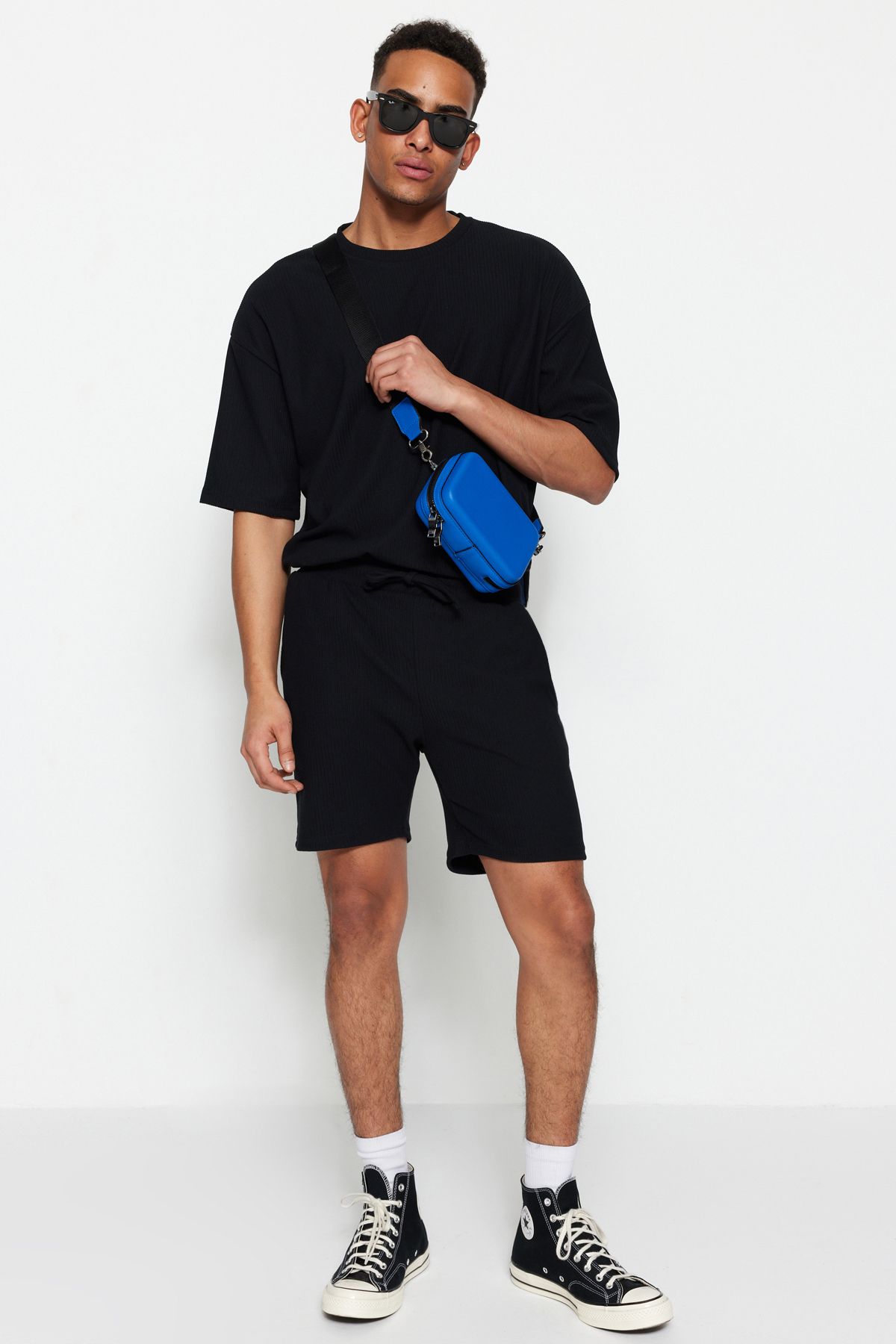 complete the look image