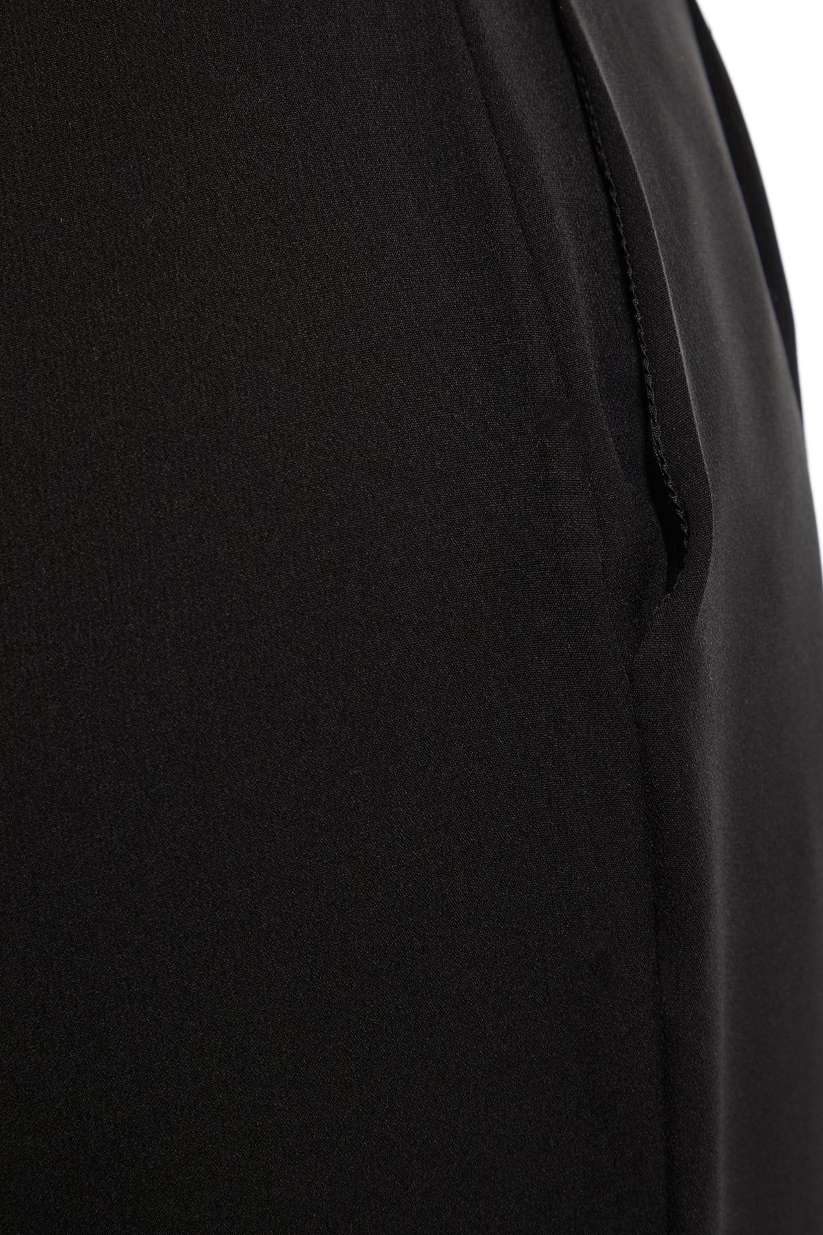 Trendyol Curve-Schwarze gewebte Hose mit weitem Bein in Übergröße - TBBAW23AR00007 2