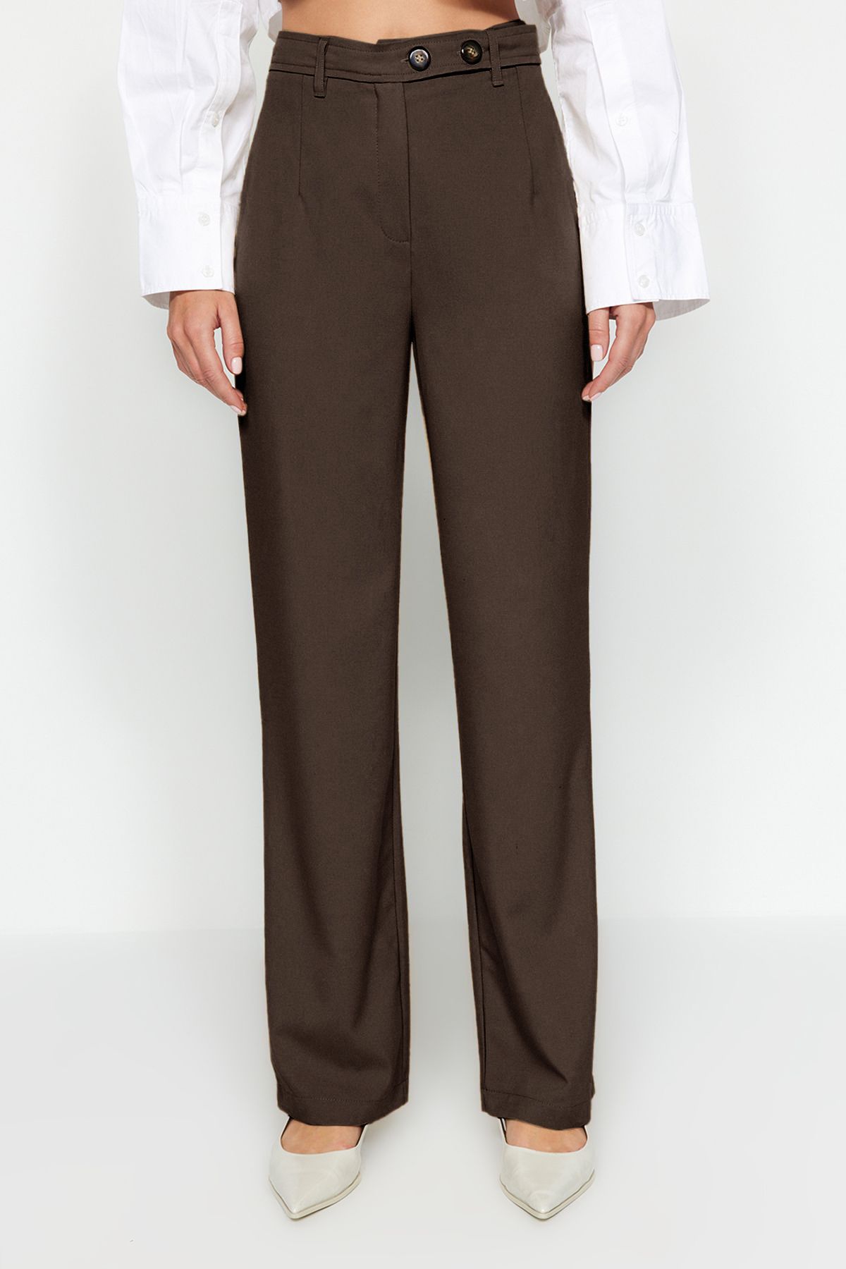 Trendyol Collection-Braune, gerade geschnittene, gewebte Hose mit Gürtel – TWOAW24PL00236 7