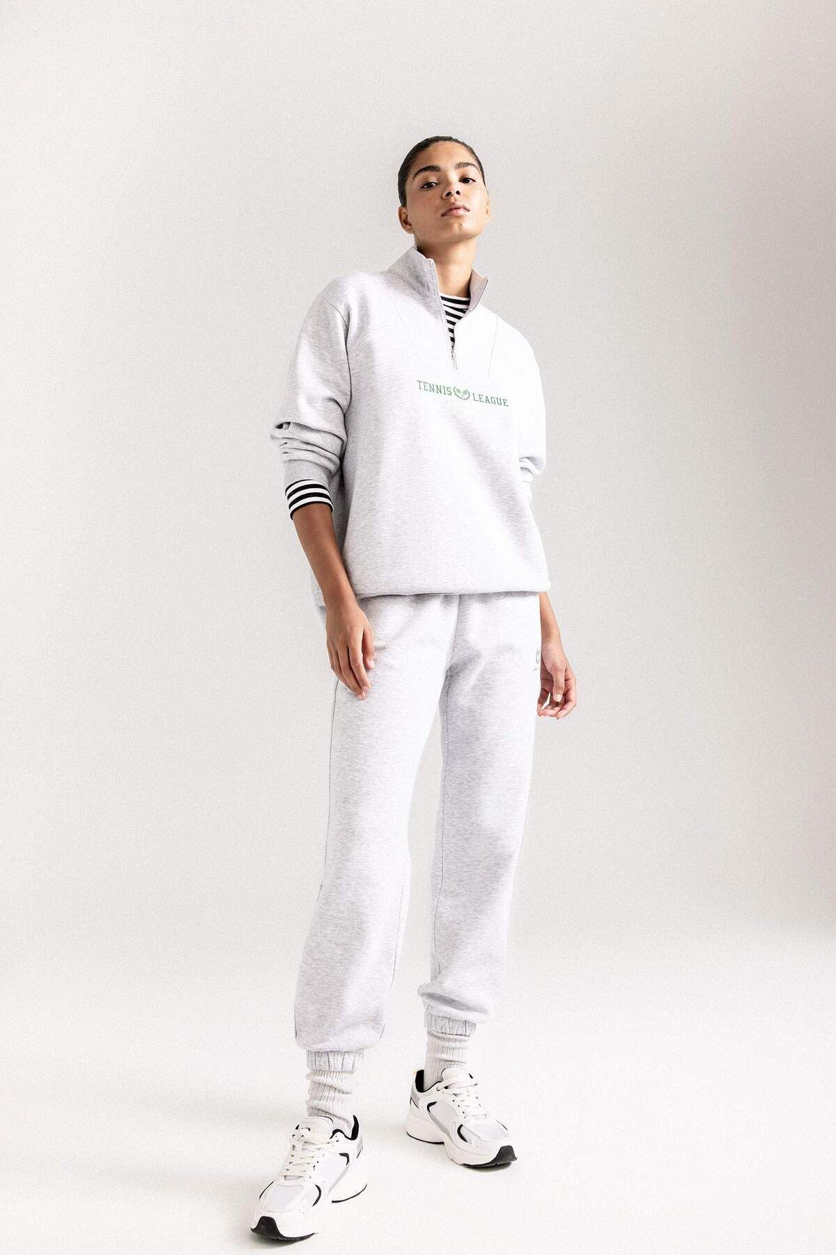 DeFacto-Dfc - Defactofit - Standard Fit Jogger Sweatpants 1