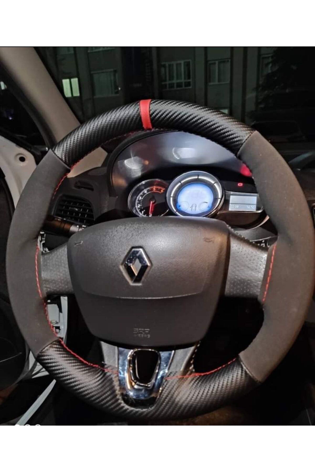 DİKİŞLİ DİREKSİYON KILIFI KARBON NUBUK KIRMIZI YÜZÜK KIRMIZI DİKİŞ RENAULT FLUENCE İÇİN HIZLI KARGO