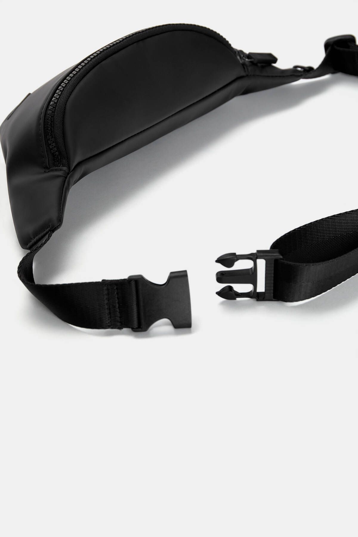 Pull & Bear-Belt Bag with Coating 4