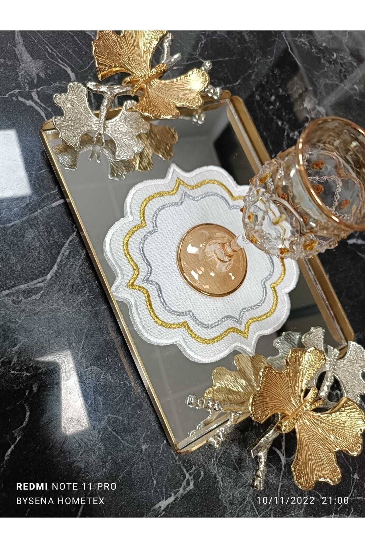 Ekru Gold Ve Gümüş Detaylı Kokteyl Peçetesi Ve Kahve Yanı Sunum Peçetesi 6 Adet