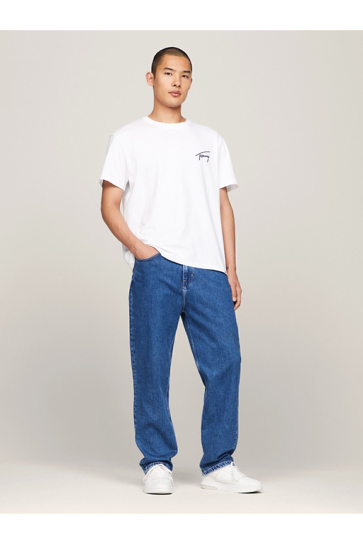 T shirt tommy signature hotsell