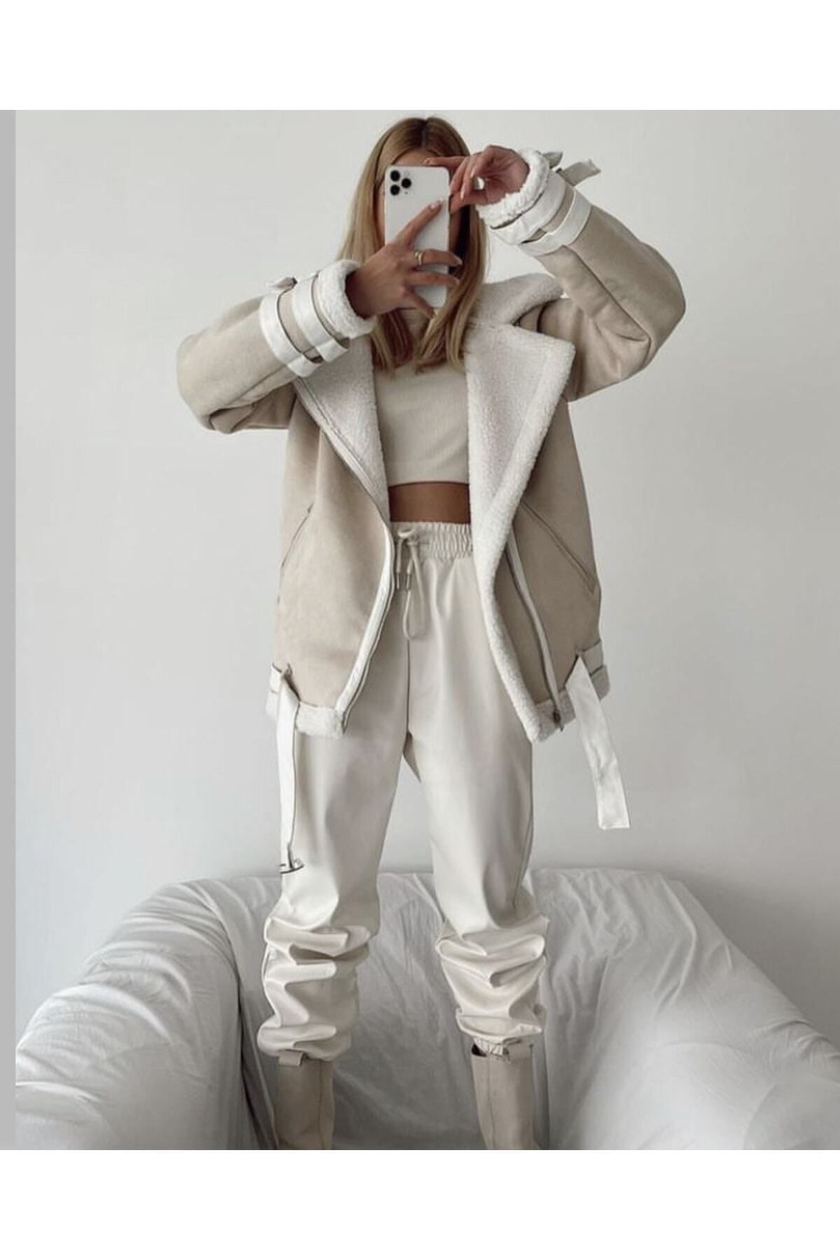 MACARON Dámsky detailný kabát z plyšovej kožušiny