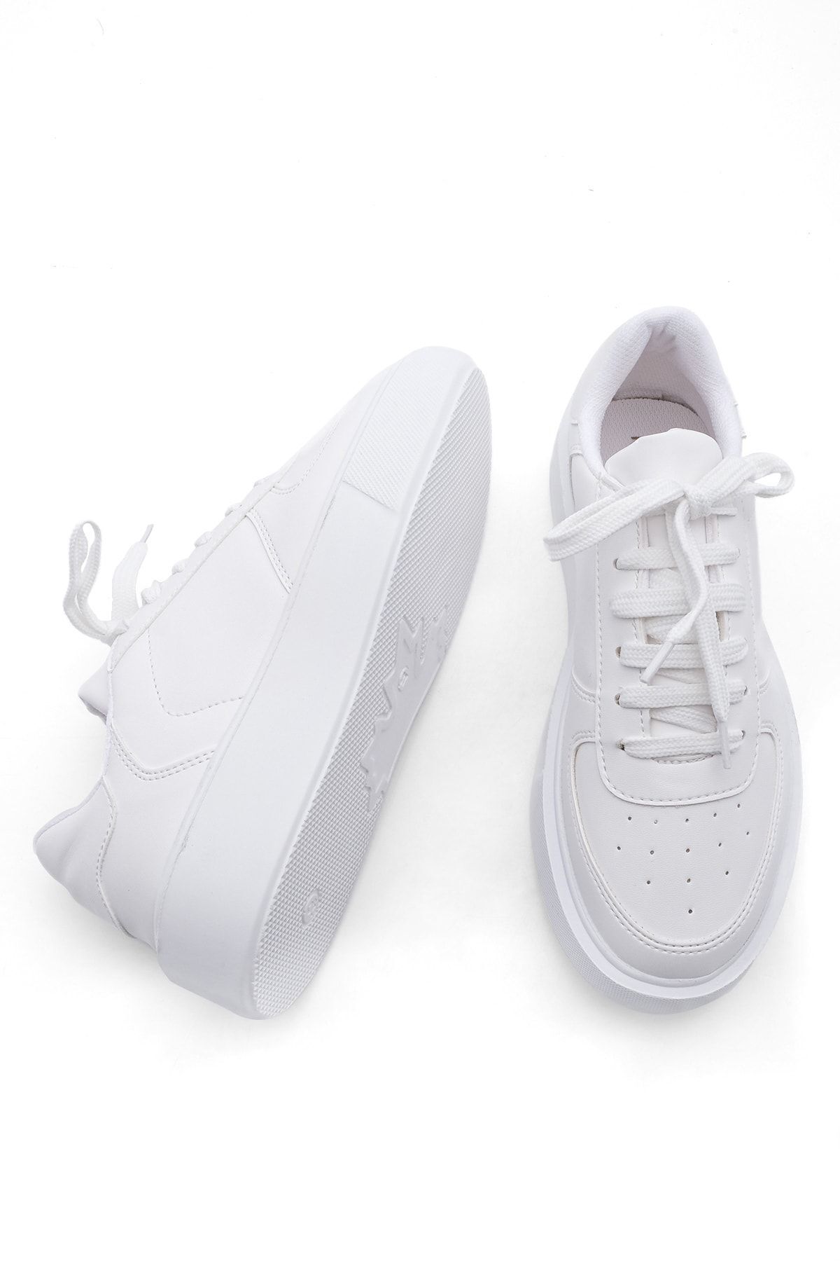 Kadın Sneaker Yüksek Taban Bağcıklı Spor Ayakkabı Azin beyaz