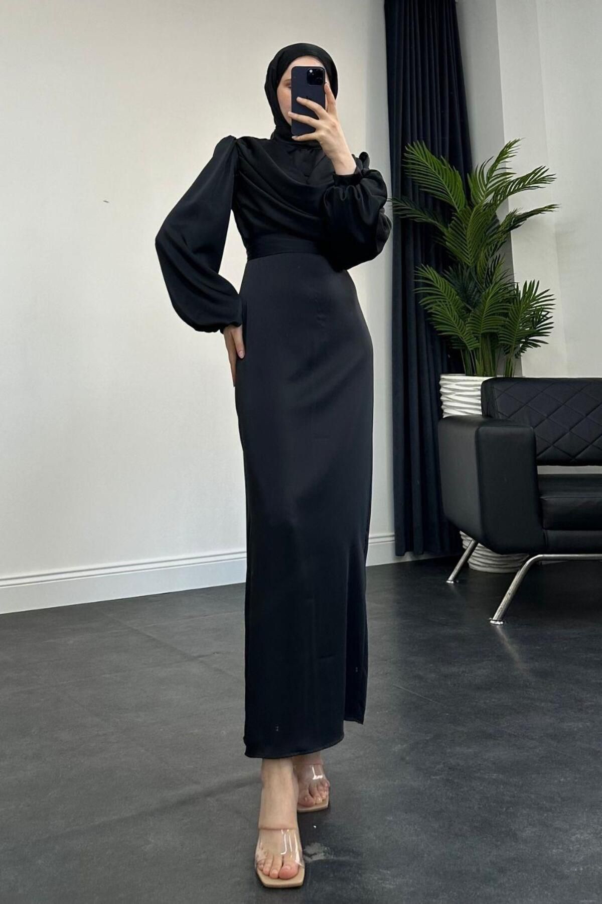 amber drape détail saten abaya noir
