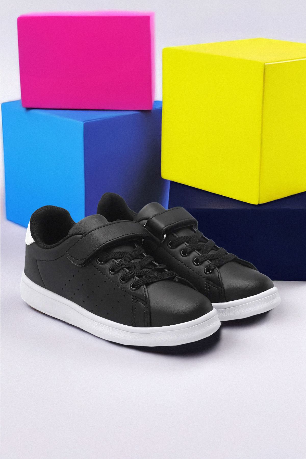 TRENDYOL SHOES-Черни единични велкро детски унисекс детски маратонки Takaw25Sn00036 1
