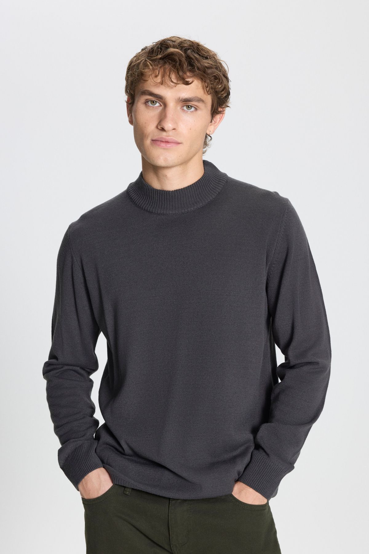 ALTINYILDIZ CLASSICS-Men's Anthracite Non-Pilling Anti-Pilling Standard Fit Half Turtleneck Knitwear Sweater 3