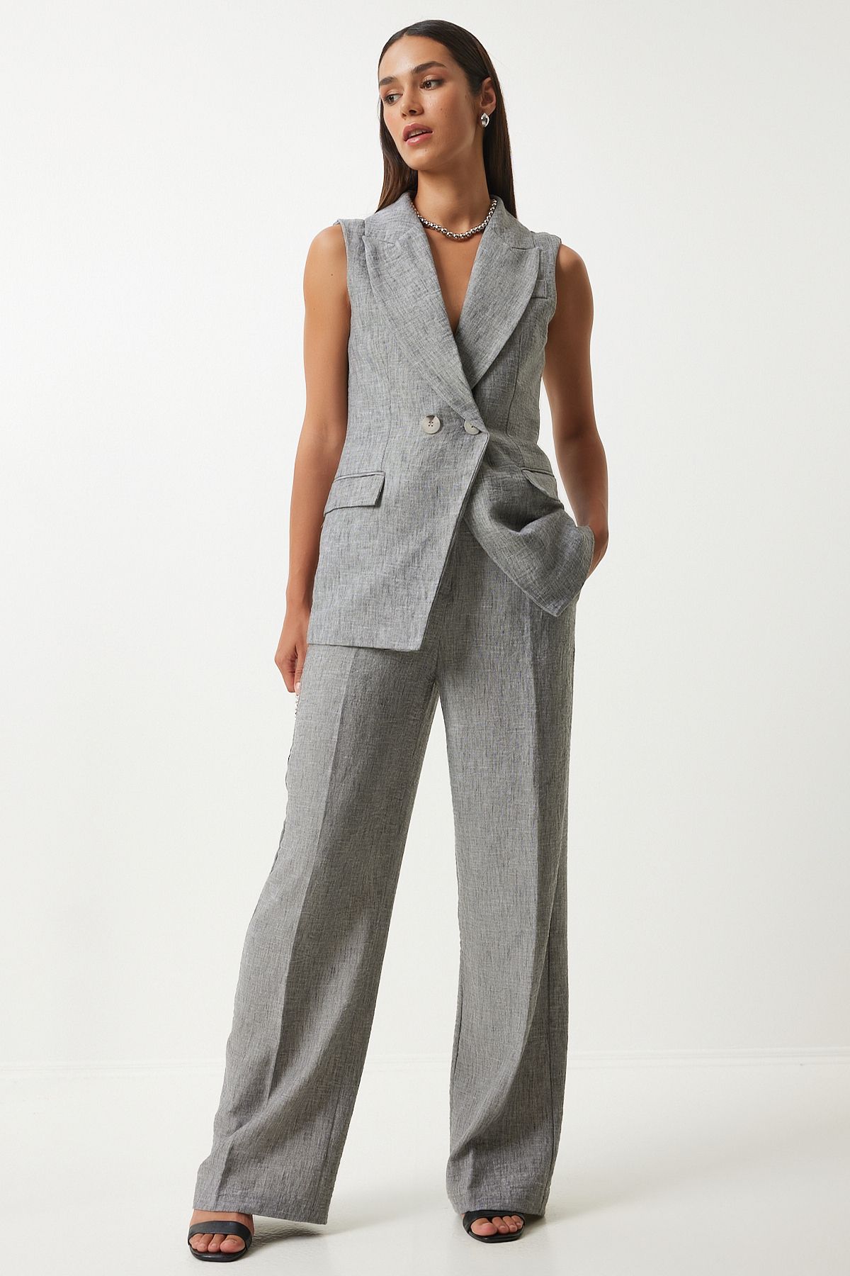 complete the look image