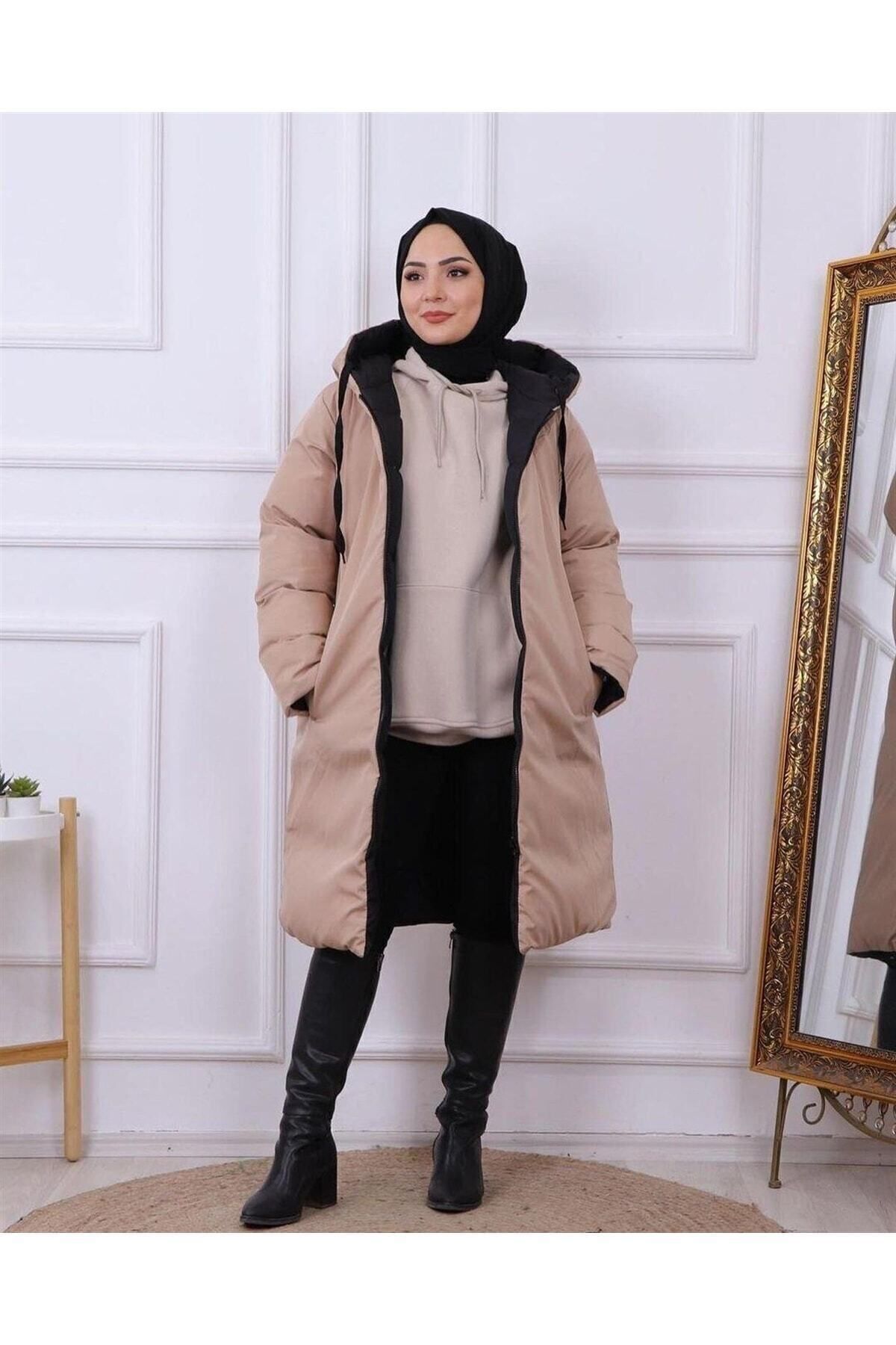 La Querta Normál szabású (SZÉLES MÉRET) kétoldalas hosszú pufferkabát