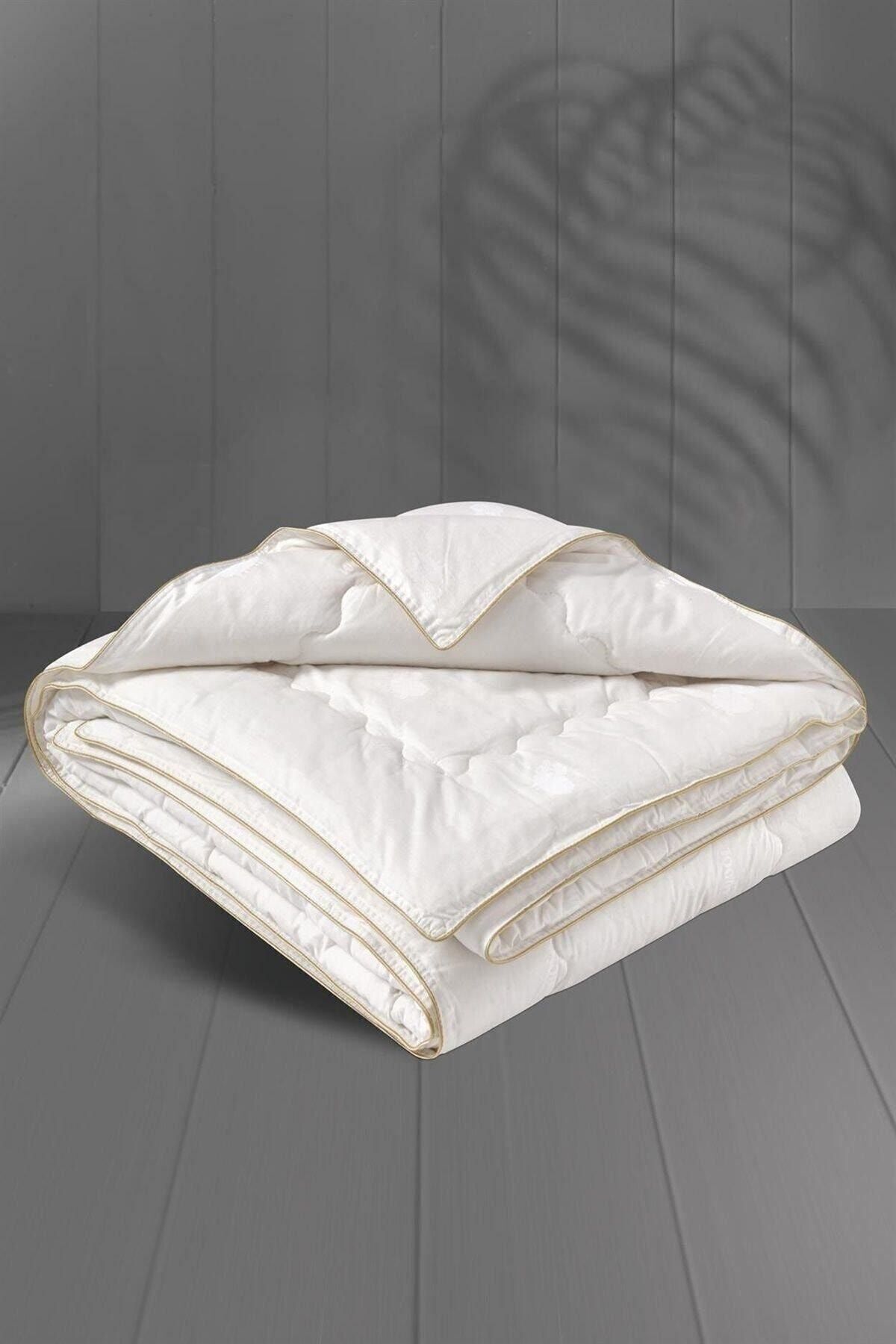 Via Dante Çift Kişilik Yün Yorgan 195x215