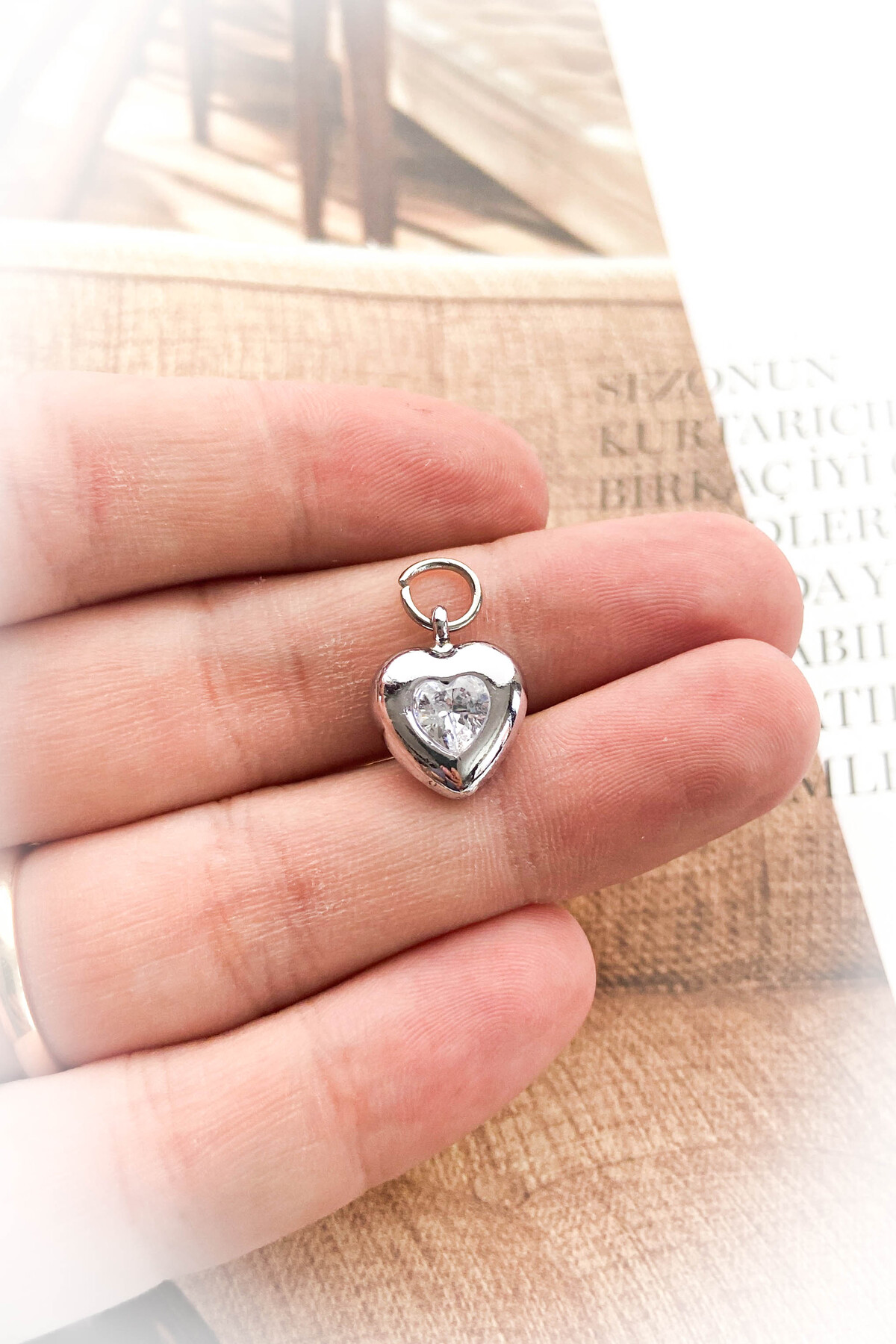 roshel Rodyum Kaplama Taşlı Kalp Kolye Ucu