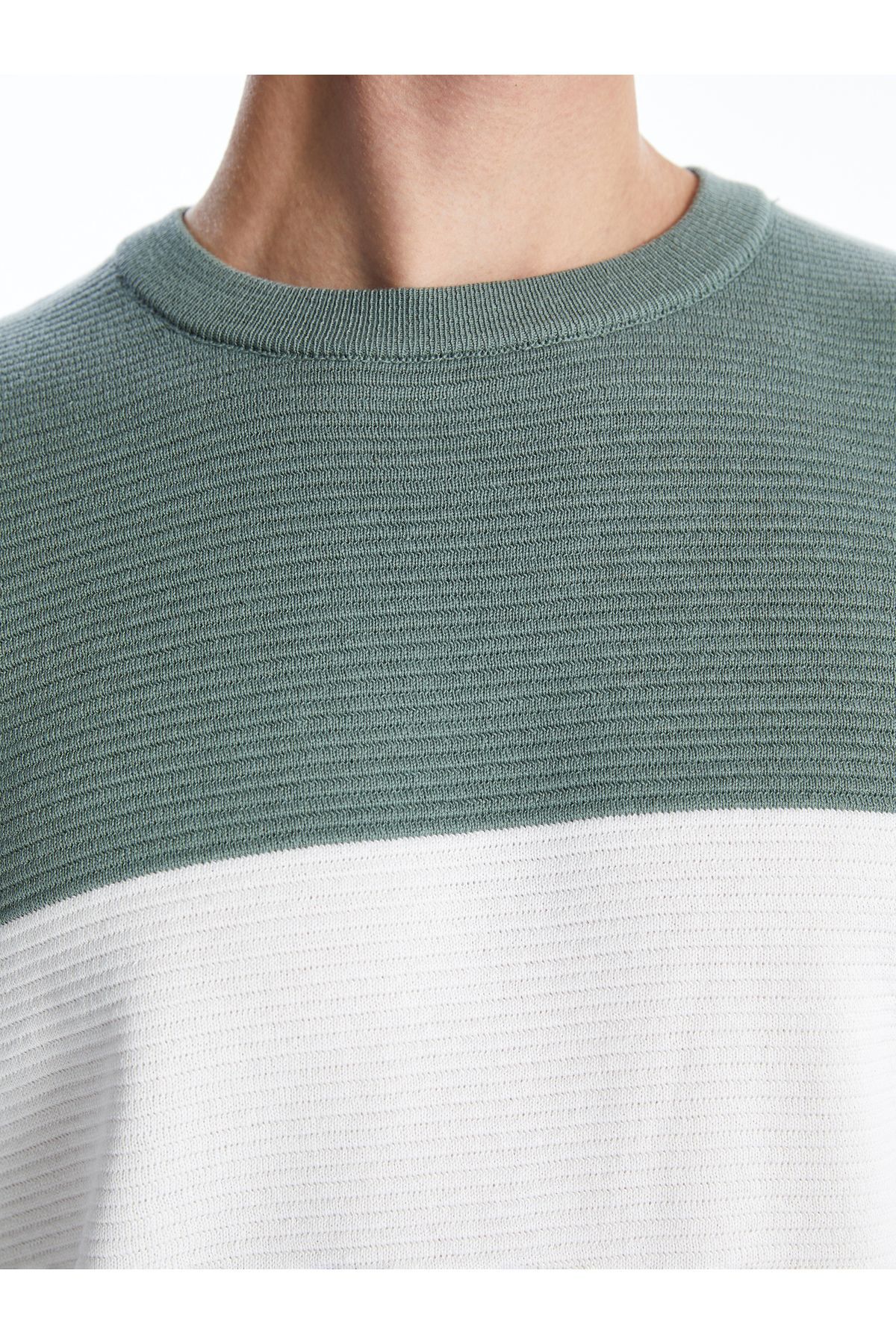 بافت و پلیور مردانه سبز ال سی وایکیکی | W40328Z8 اورجینال - تصویر 4