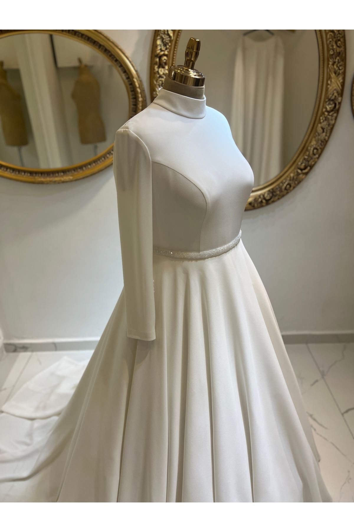 https://cdn.dsmcdn.com/ty1538/product/media/images/ty1536/prod/QC/20240911/19/b24d1859-e374-3720-af8f-e8738b52edb8/1_org_zoom.jpg