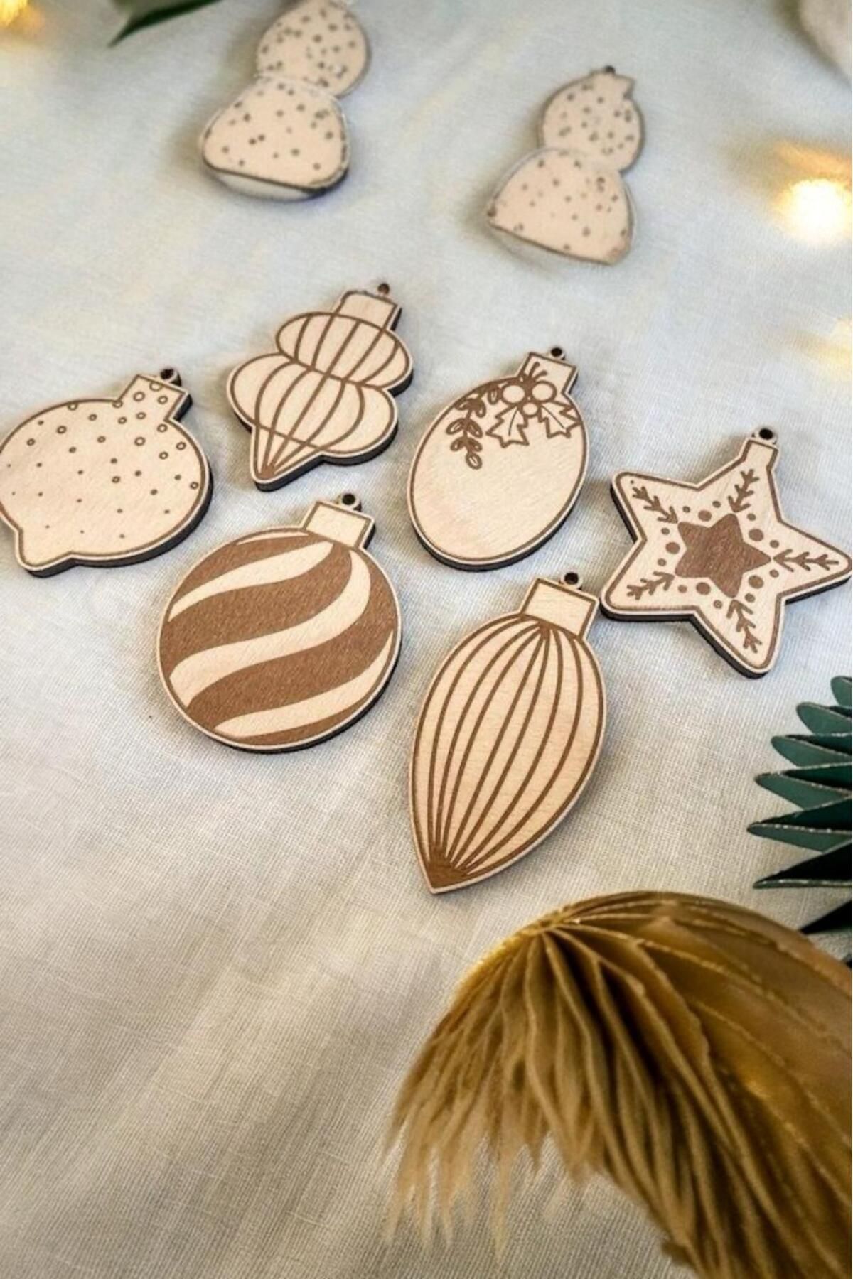Elfora-6 Pieces Rustic Model Christmas Tree Ornament 7 cm New Year Tree Ornament with String 3