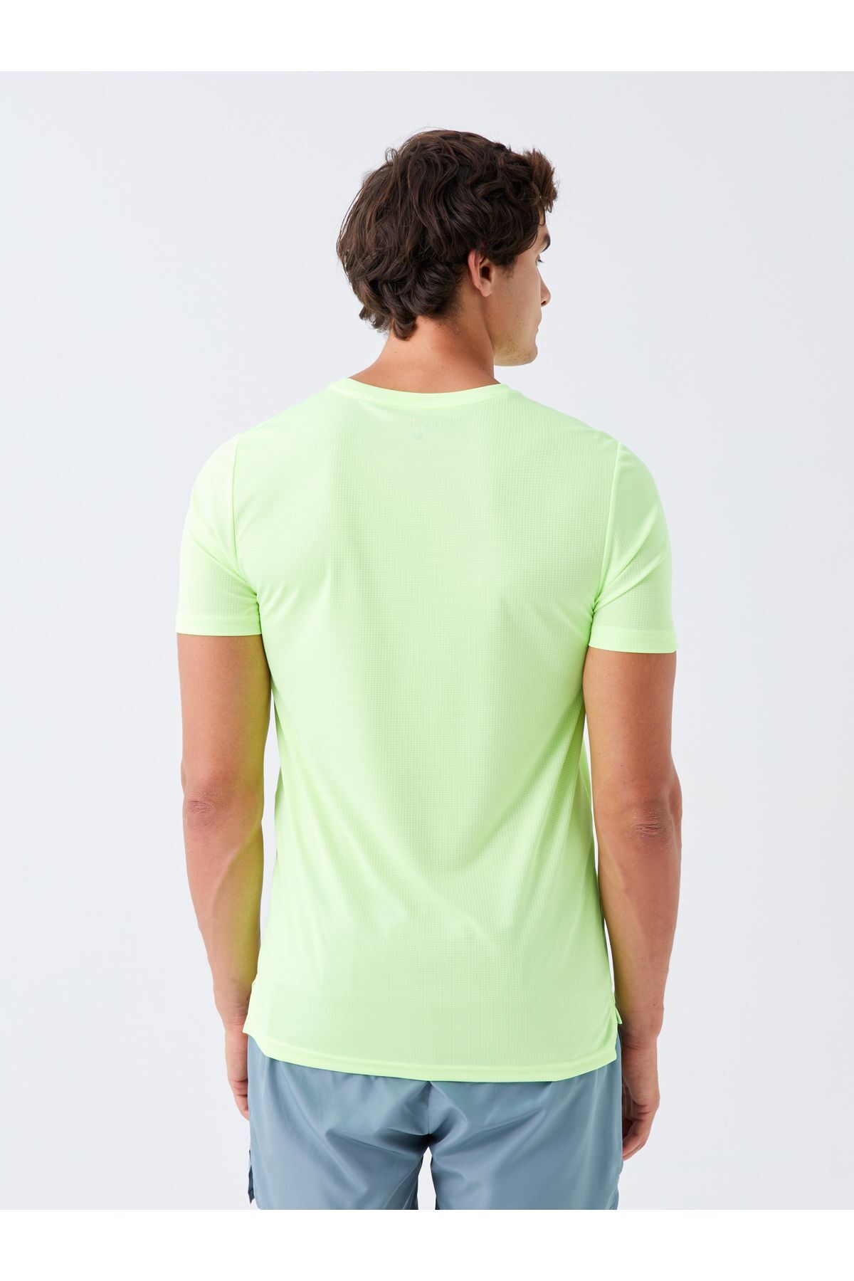 تیشرت مردانه سبز ال سی وایکیکی | W35342Z8 اورجینال - تصویر 3