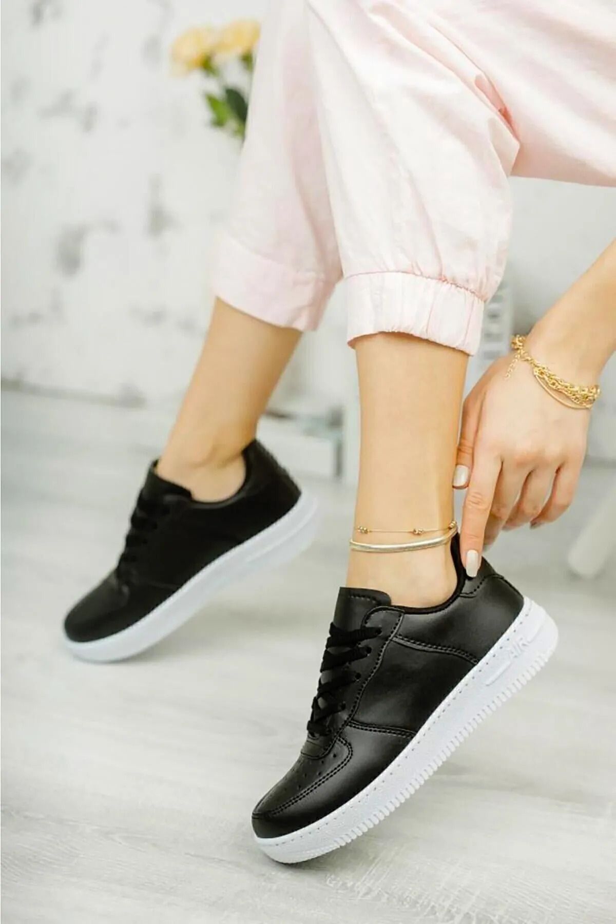 https://cdn.dsmcdn.com/ty1538/product/media/images/ty1538/prod/QC/20240912/10/cb3eedc4-0a9a-31ab-91c7-92c981c46663/1_org_zoom.jpg